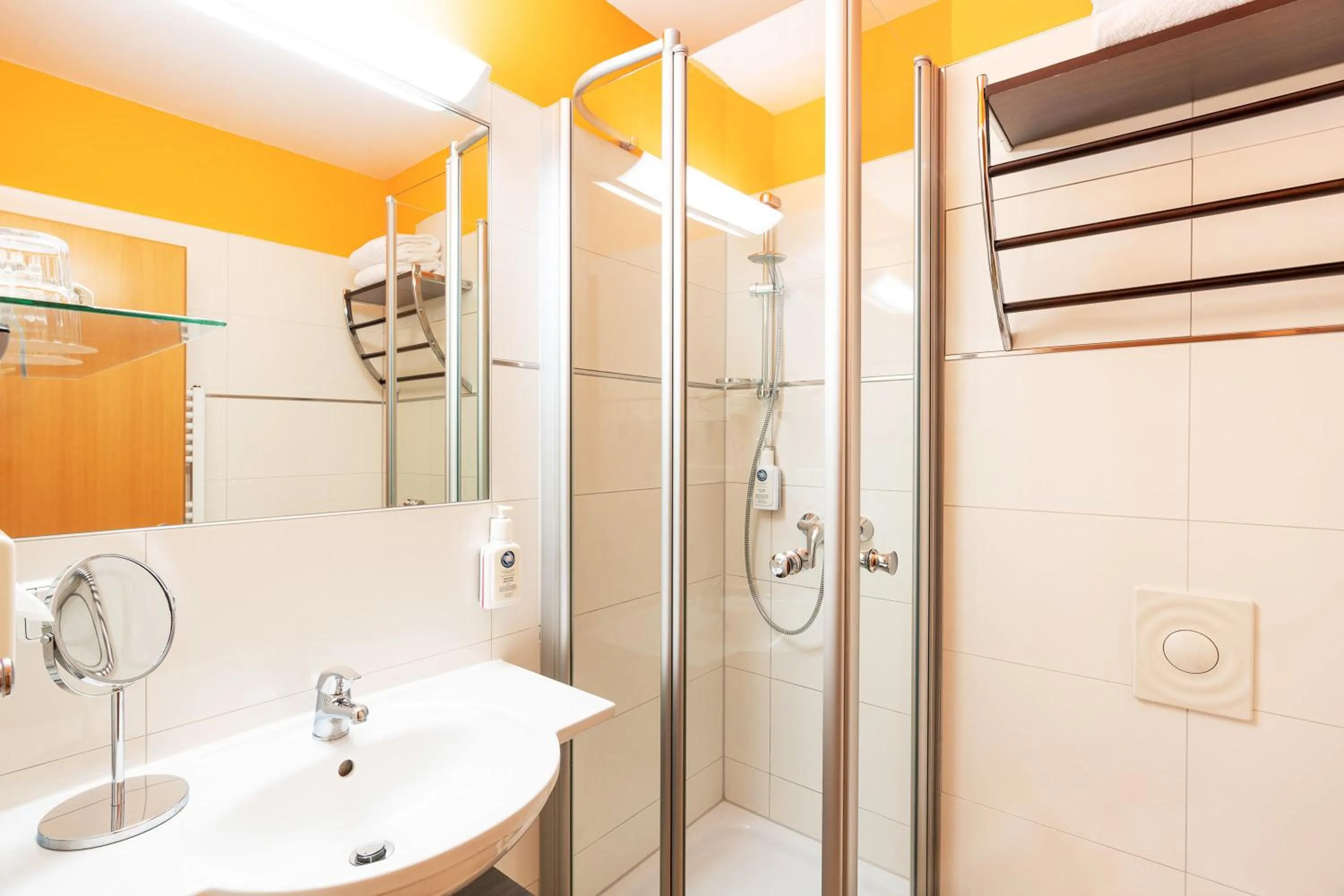 Bathroom in SEETELHOTEL Nautic Usedom Hotel & Spa das Hotel für Wellness & Genuss auf Usedom