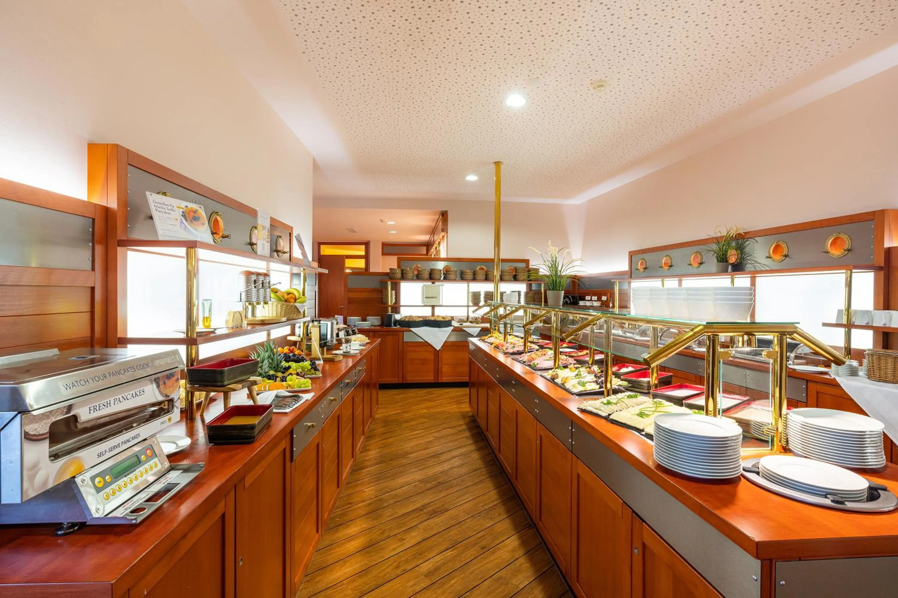 Breakfast in SEETELHOTEL Nautic Usedom Hotel & Spa das Hotel für Wellness & Genuss auf Usedom