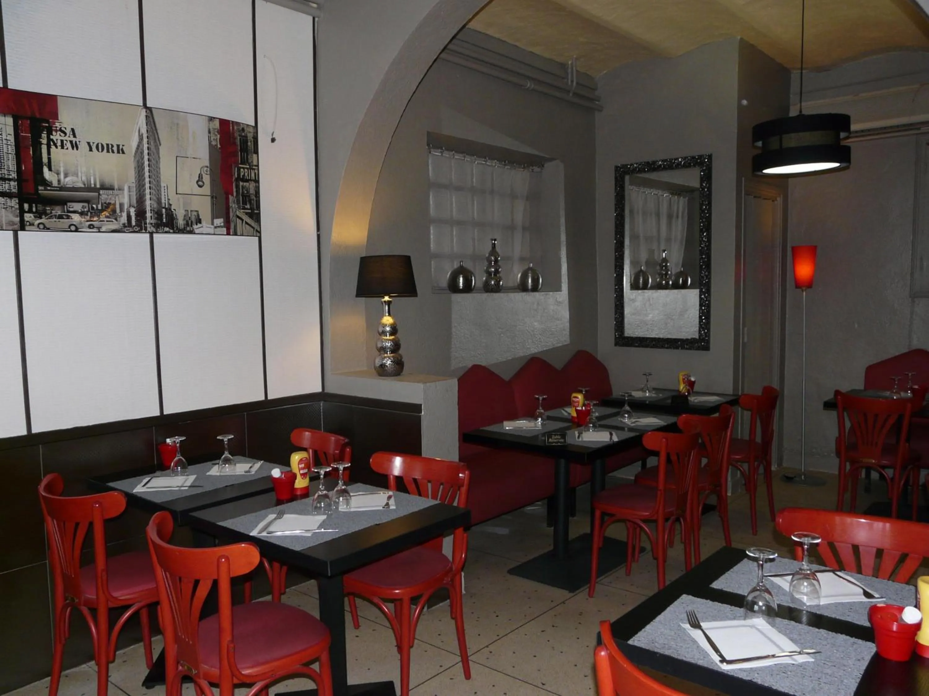 Restaurant/places to eat in La Casa Mia