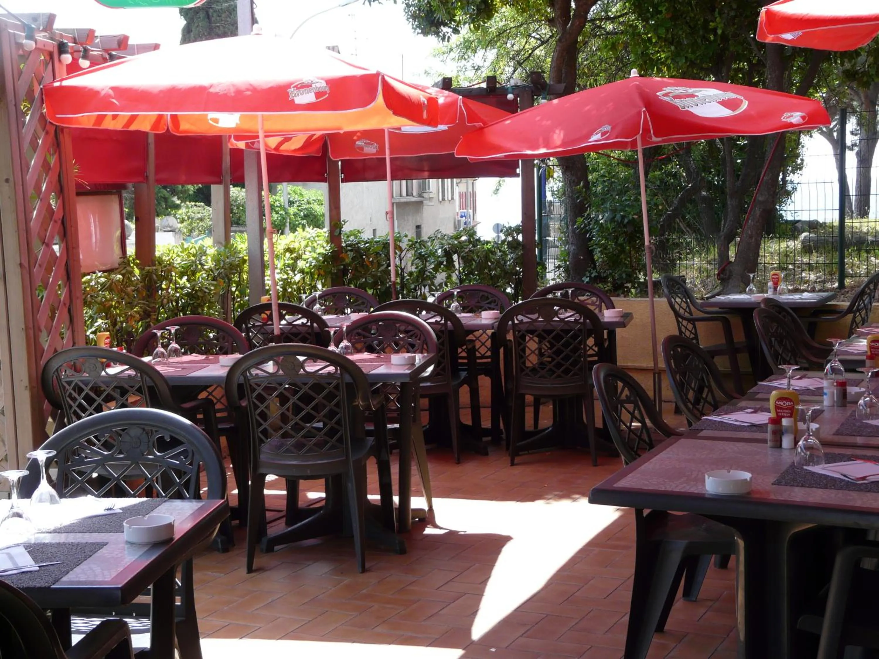 Restaurant/places to eat in La Casa Mia