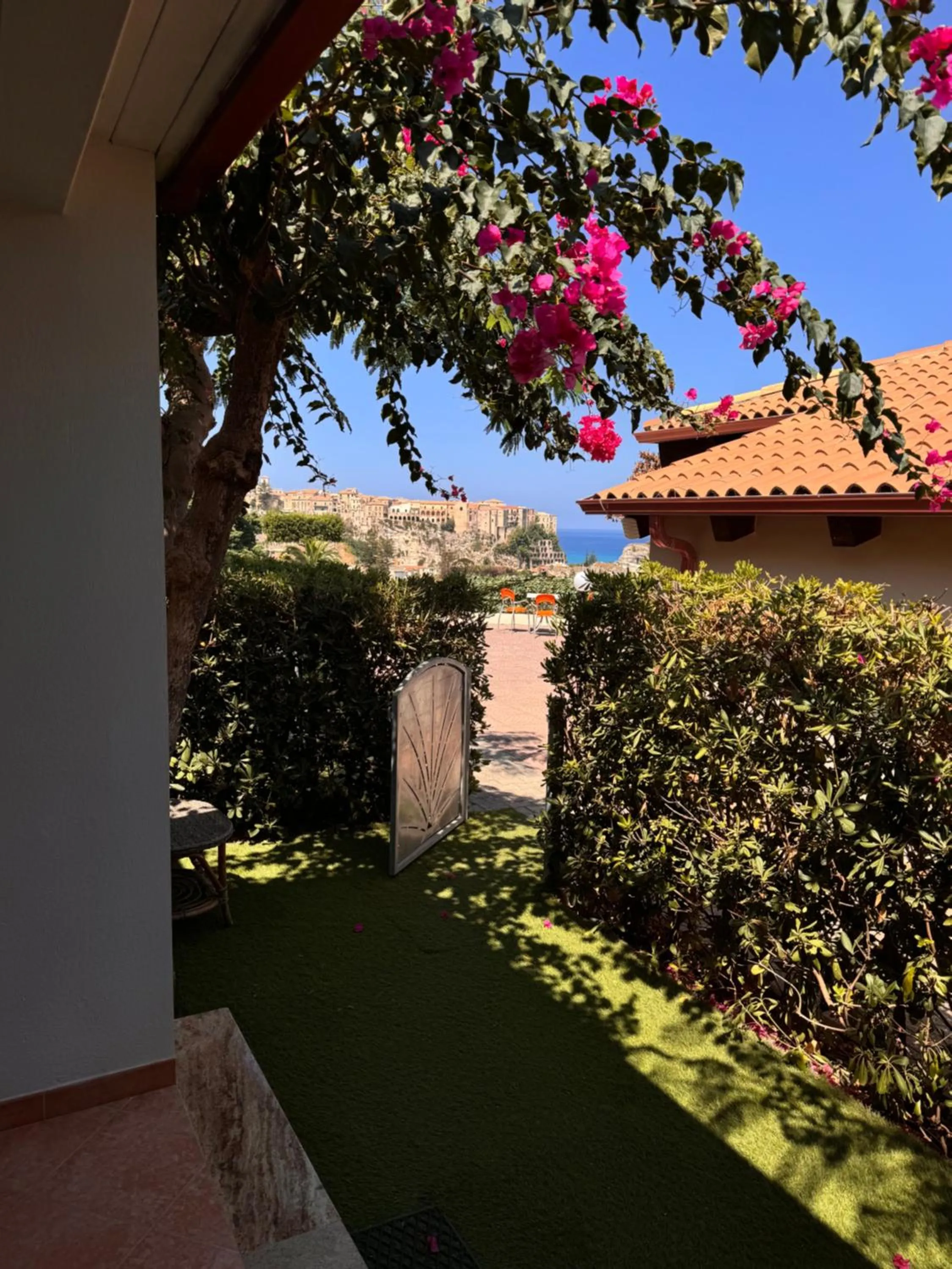 Property building in Residence New Paradise