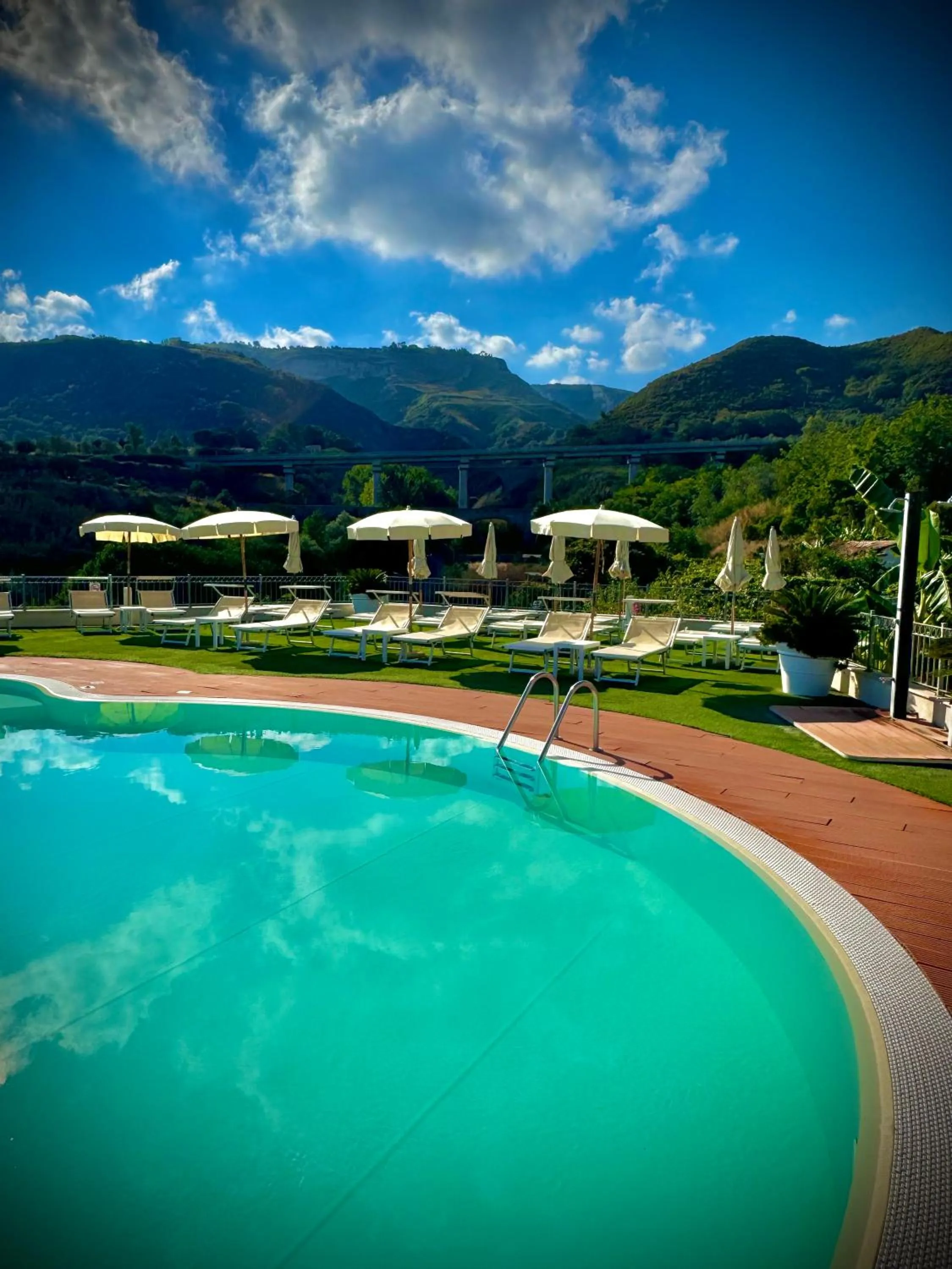 Pool view in Residence New Paradise