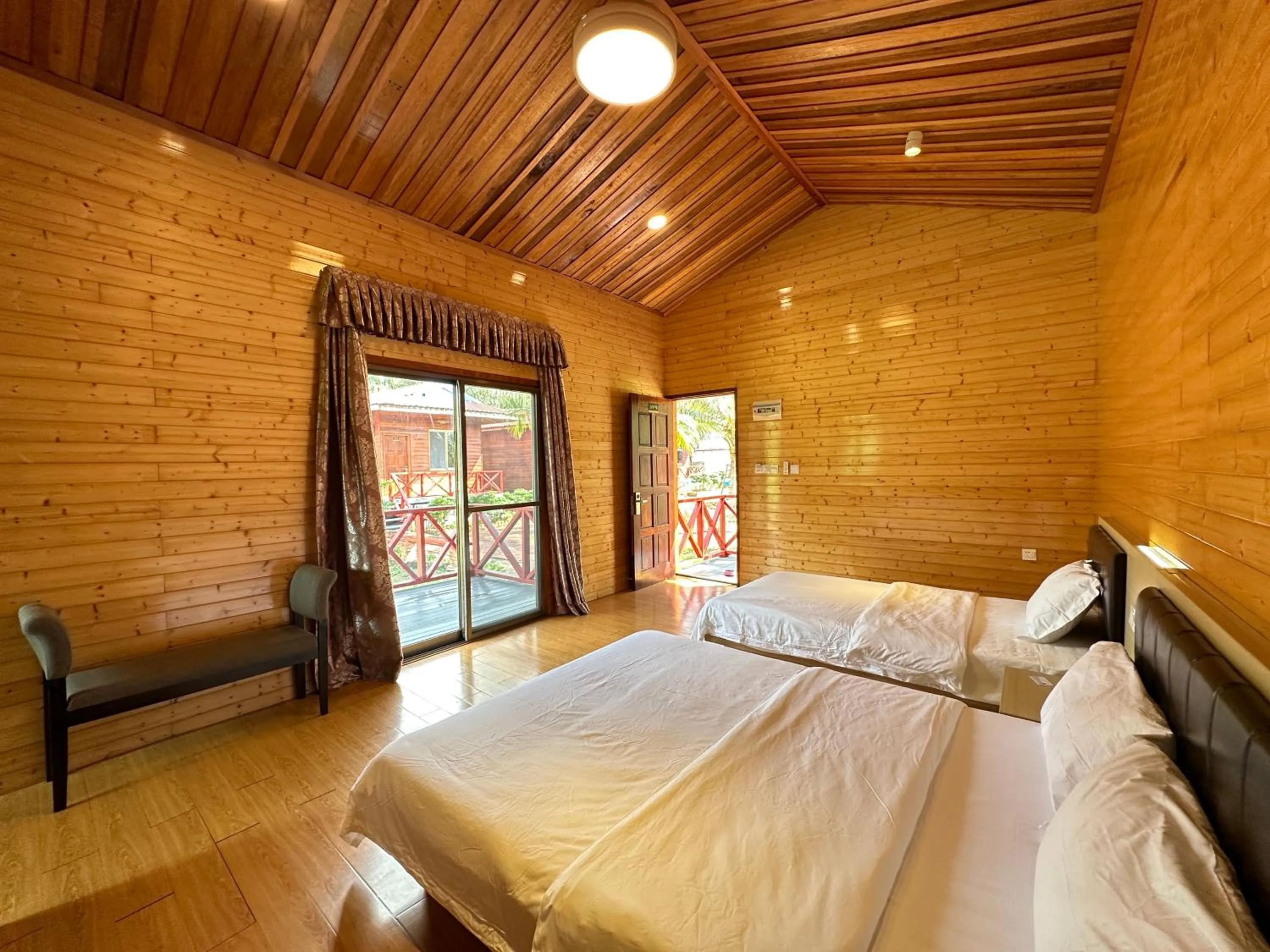 Bed in Coconut Garden Resort仙本那顺德人家棕榈园