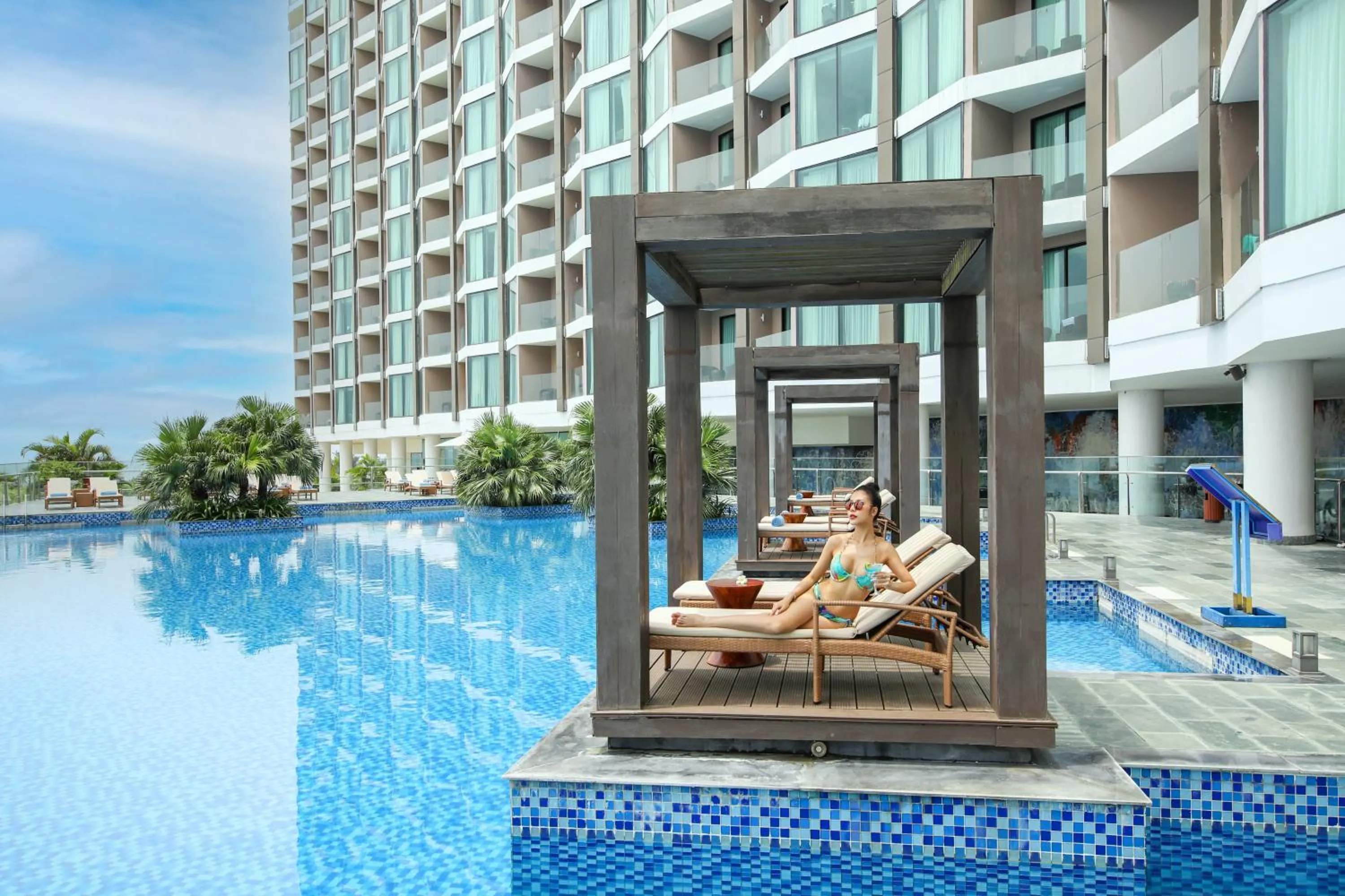 Swimming pool in FLC Grand Hotel Samson