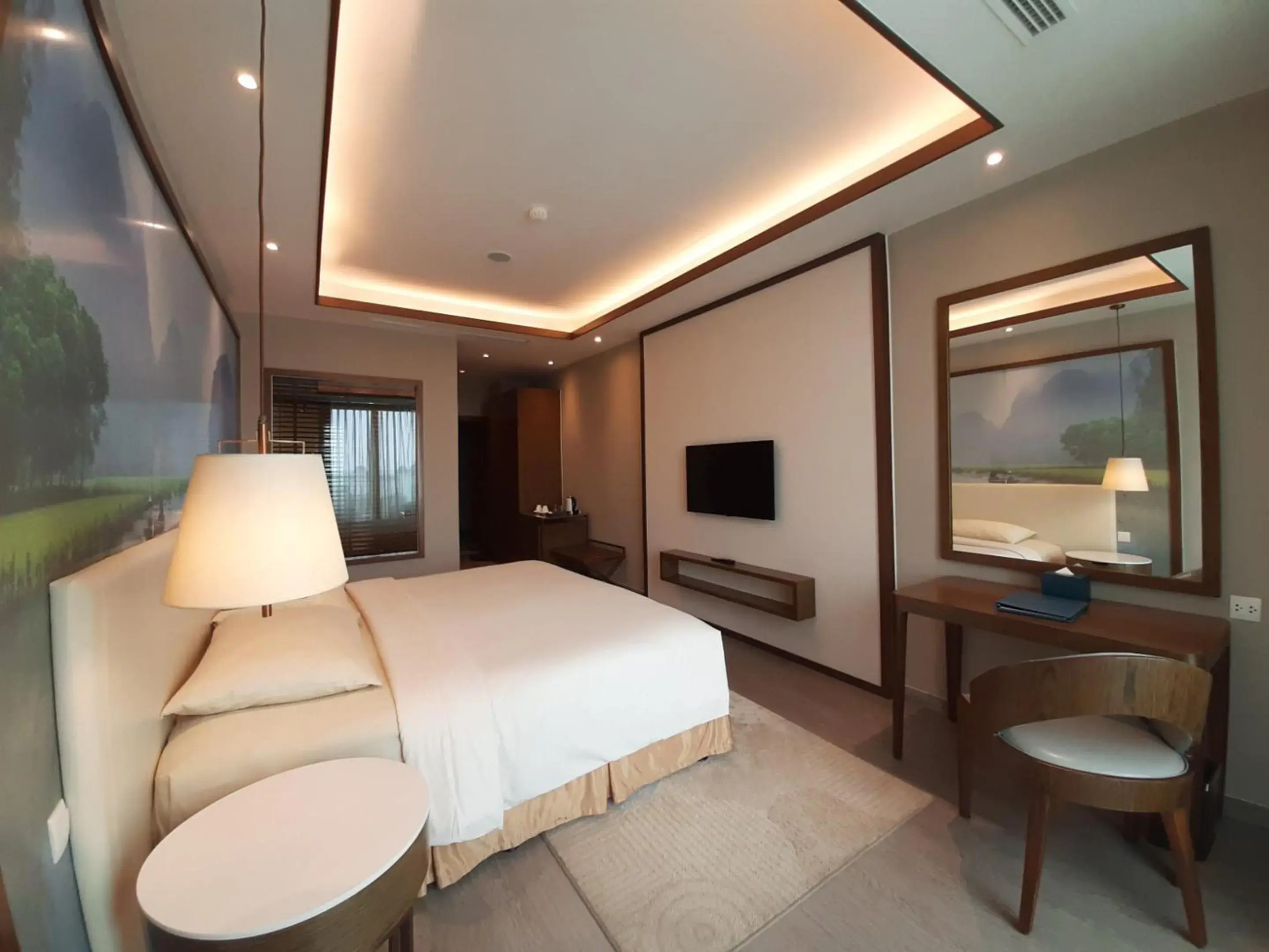 Grand Comfort King in FLC Grand Hotel Samson Grand Comfort King in FLC Grand Hotel Samson