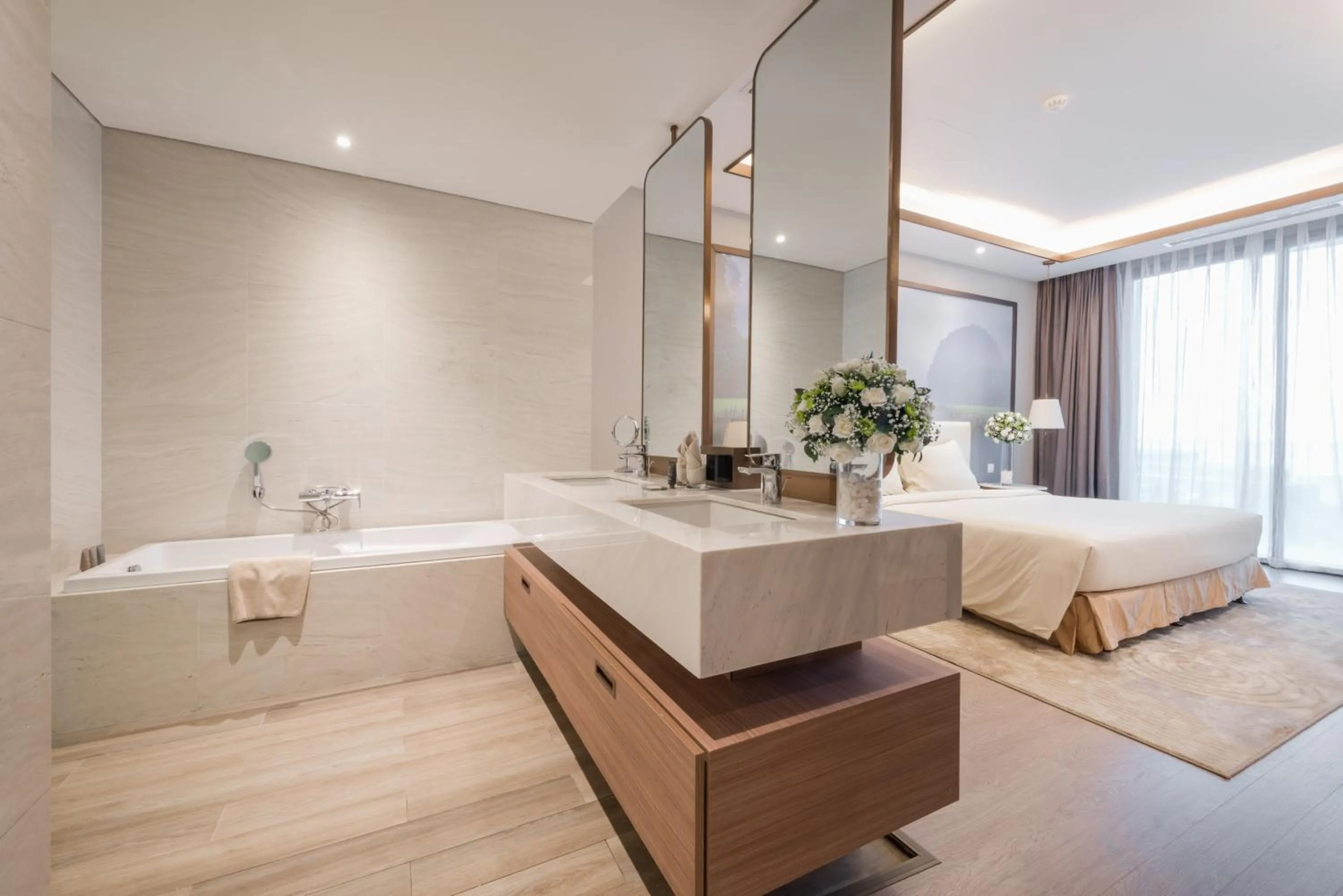 Bathroom in FLC Grand Hotel Samson