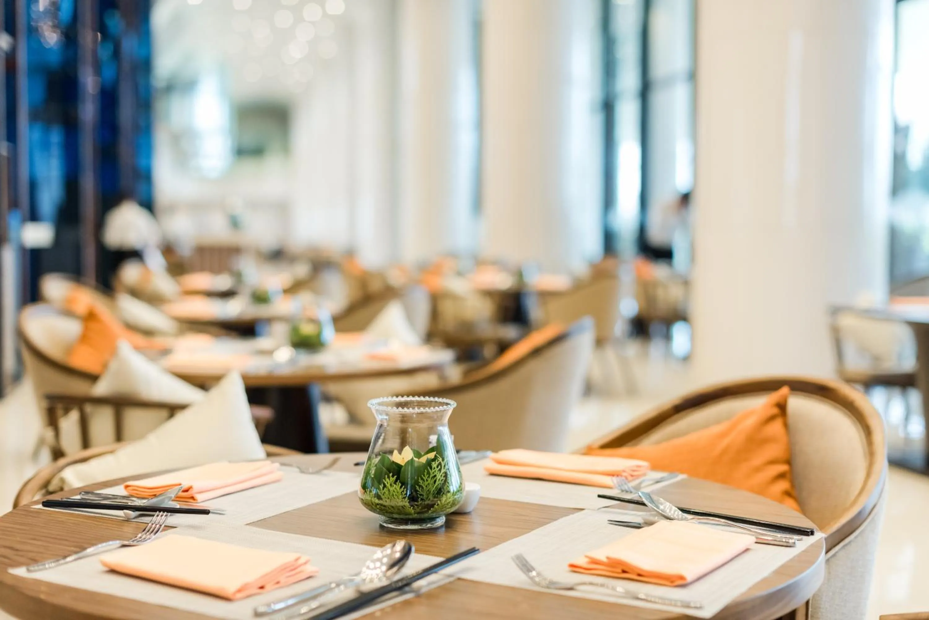 Restaurant/places to eat in FLC Grand Hotel Samson