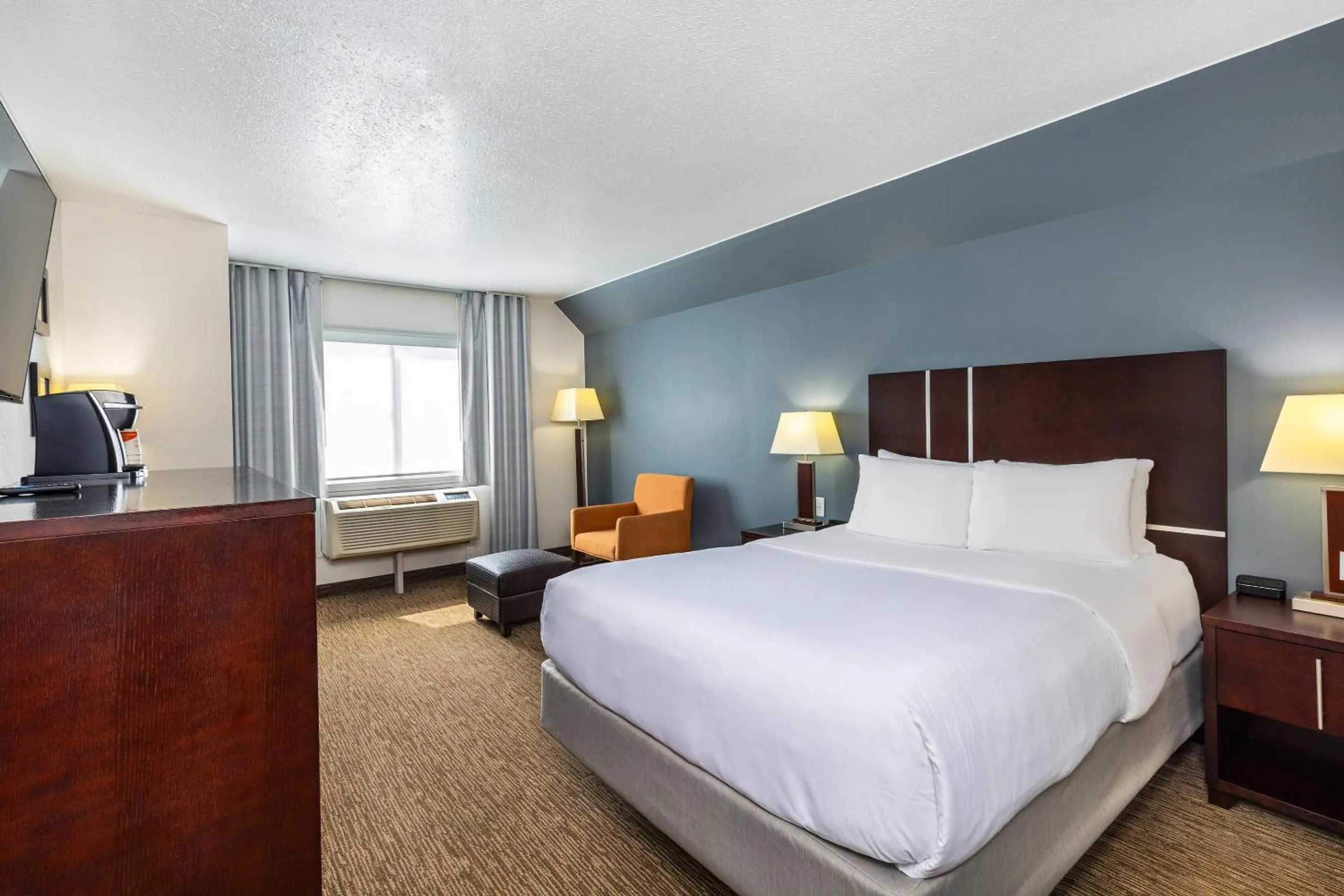 Bedroom, Bed in Comfort Inn & Suites