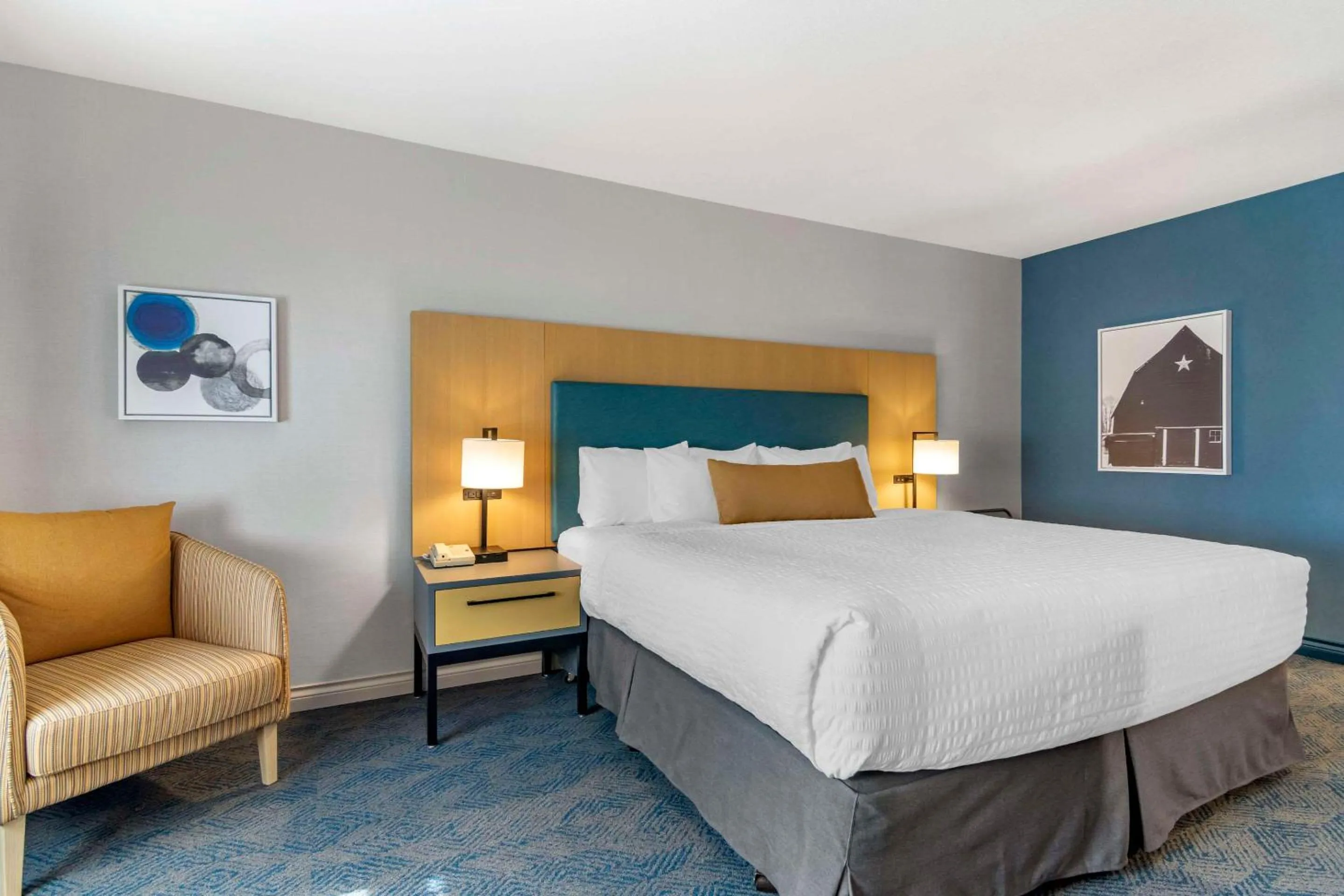 Bedroom, Bed in Clarion Hotel & Conference Centre