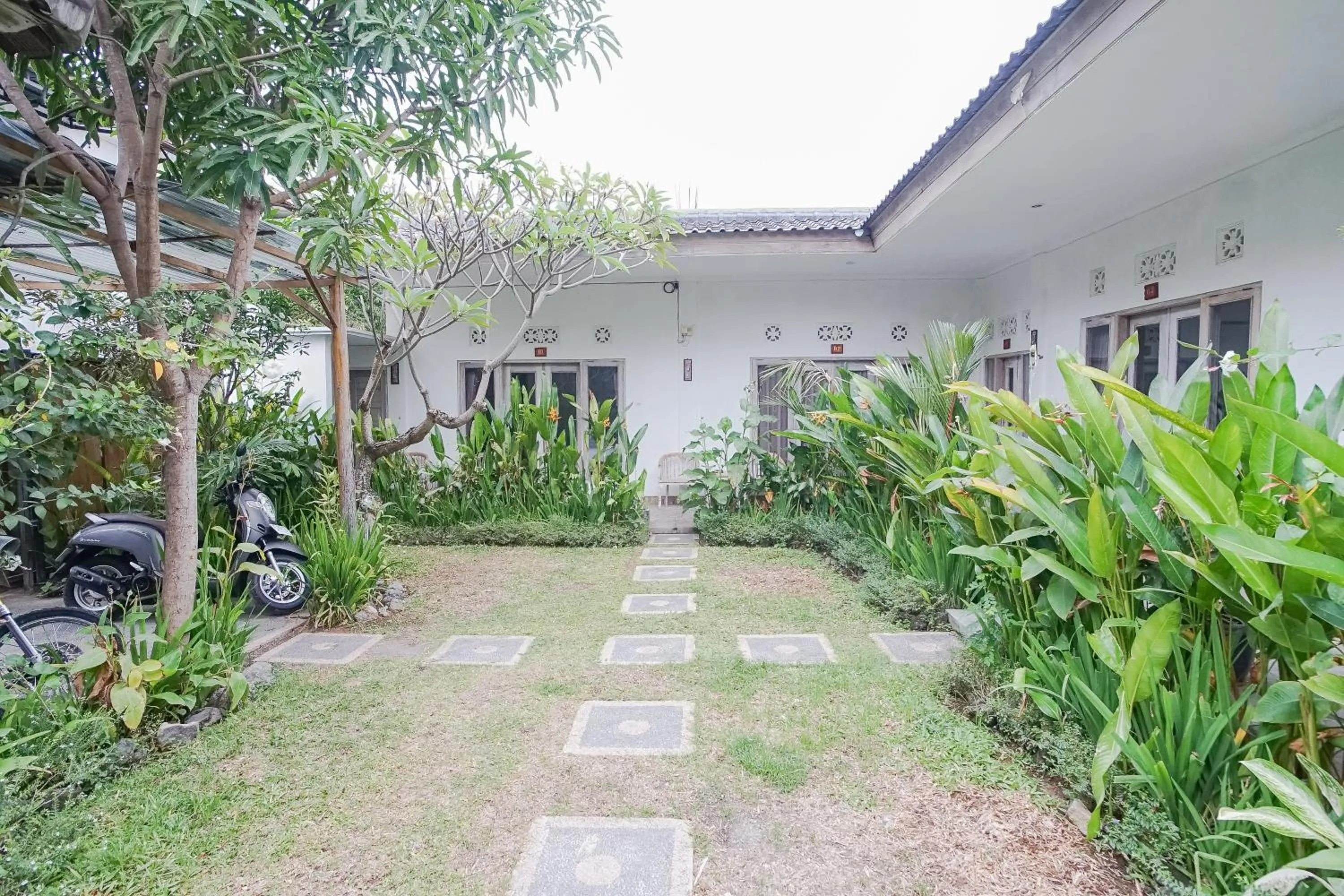 Property building in Karan Homestay Canggu