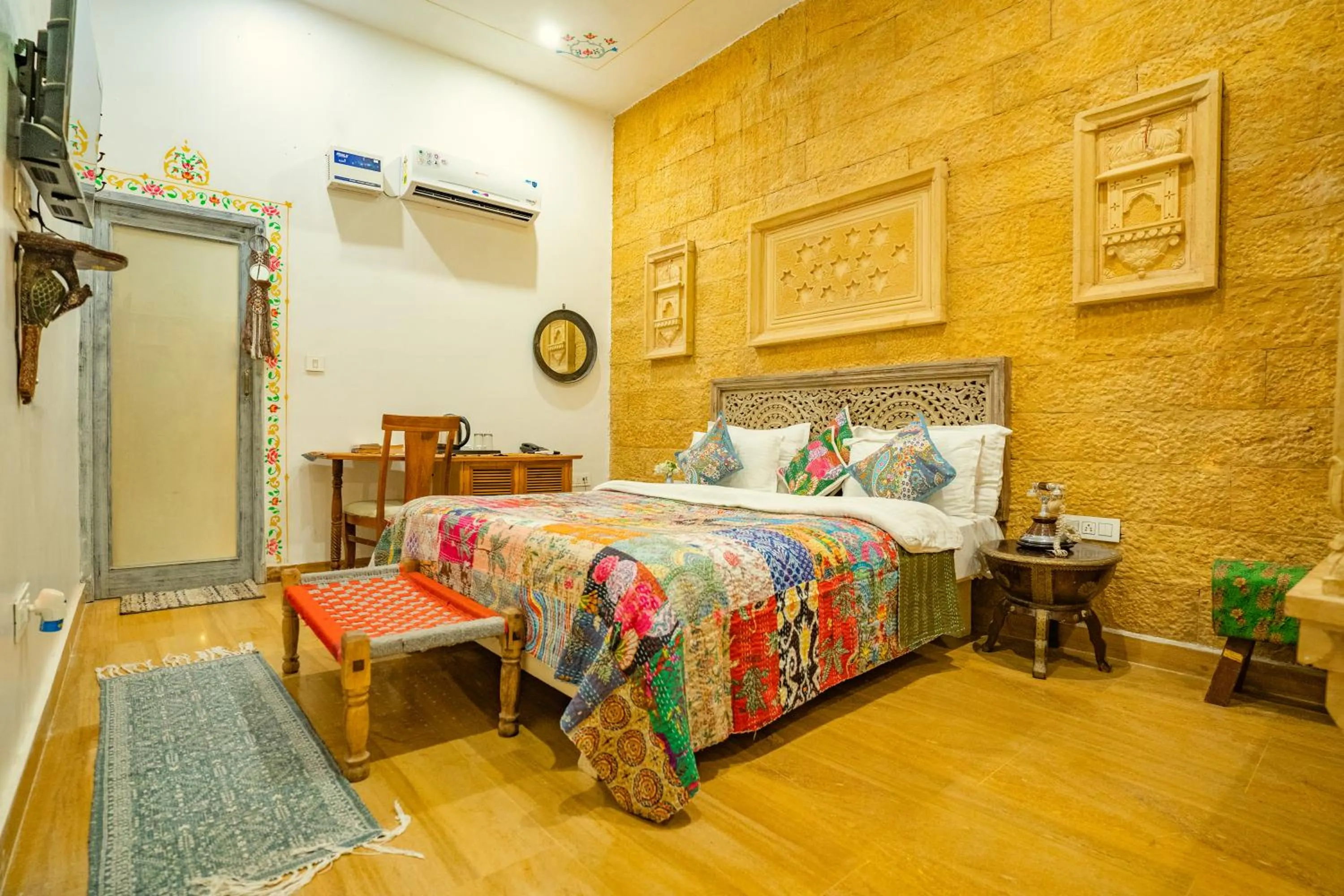 Bed in Garh Meera - A Sensational Boutique Hotel