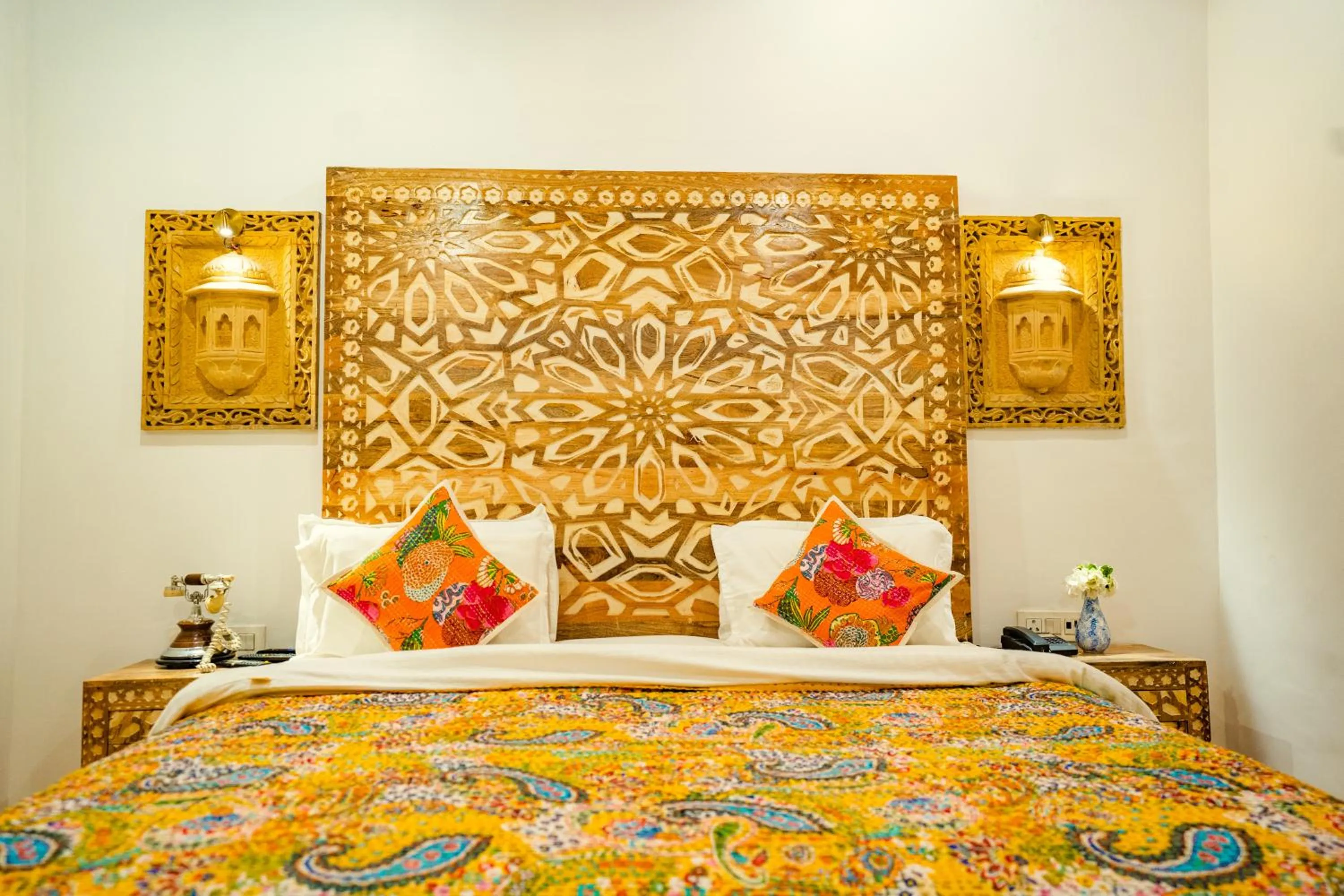 Bed in Garh Meera - A Sensational Boutique Hotel