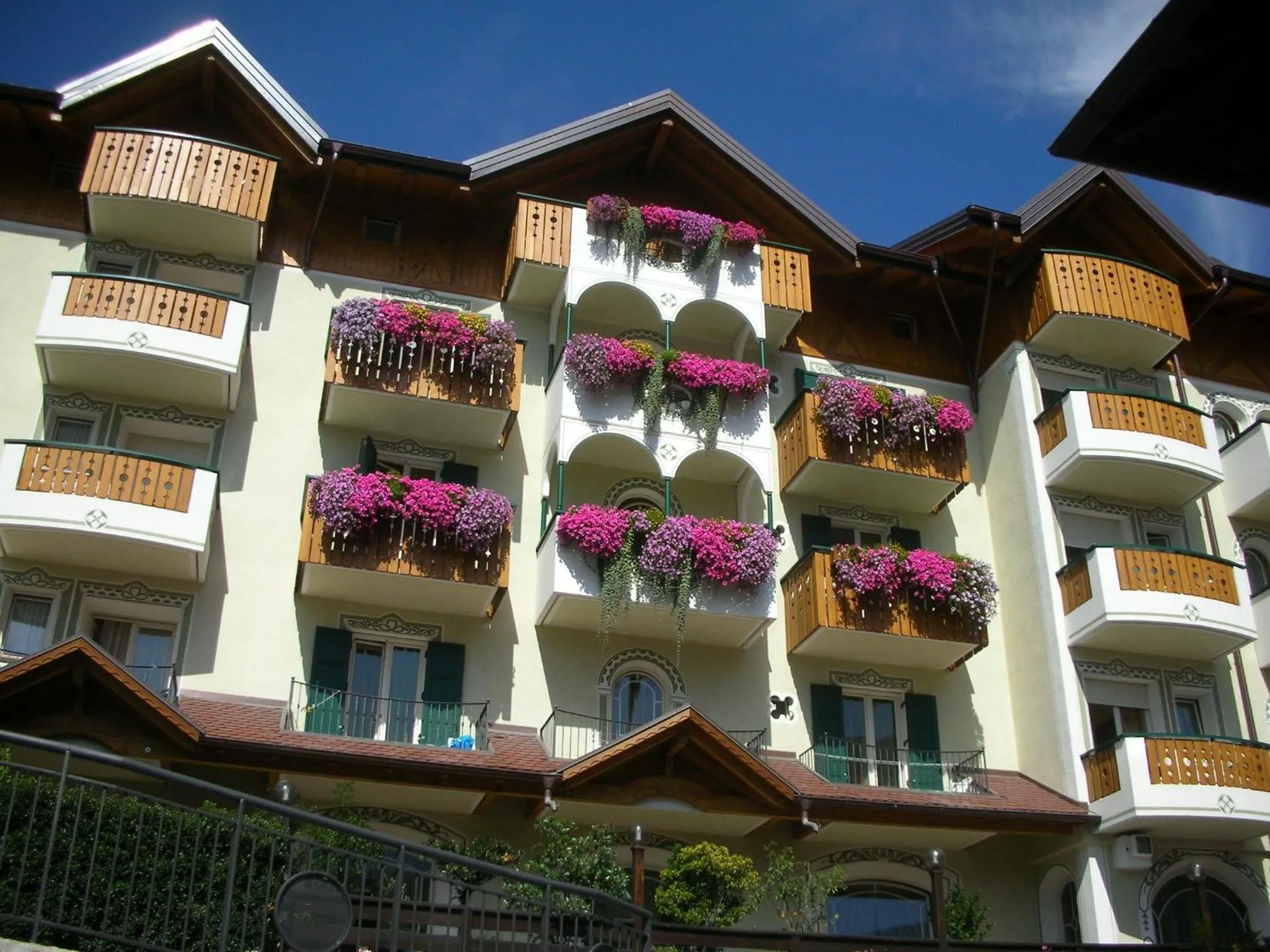 Facade/entrance in Alpotel Dolomiten