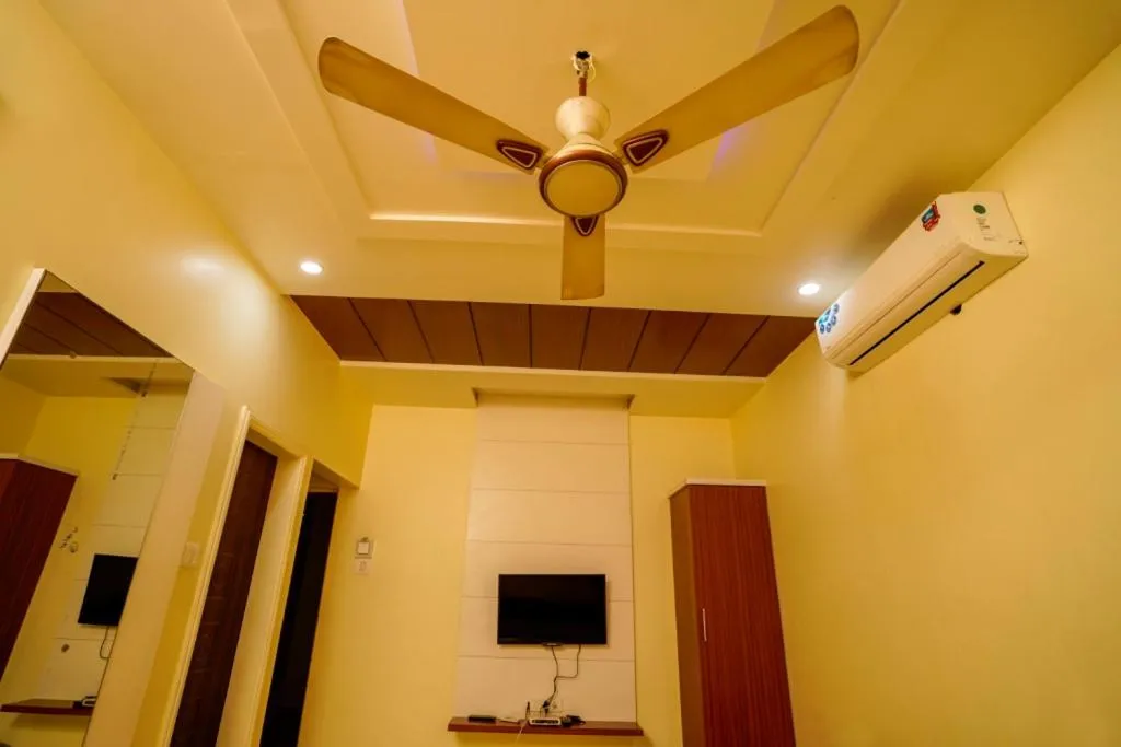 Hotel Bhakti Rajkot I Hotel in Rajkot I Best Hotel in Rajkot