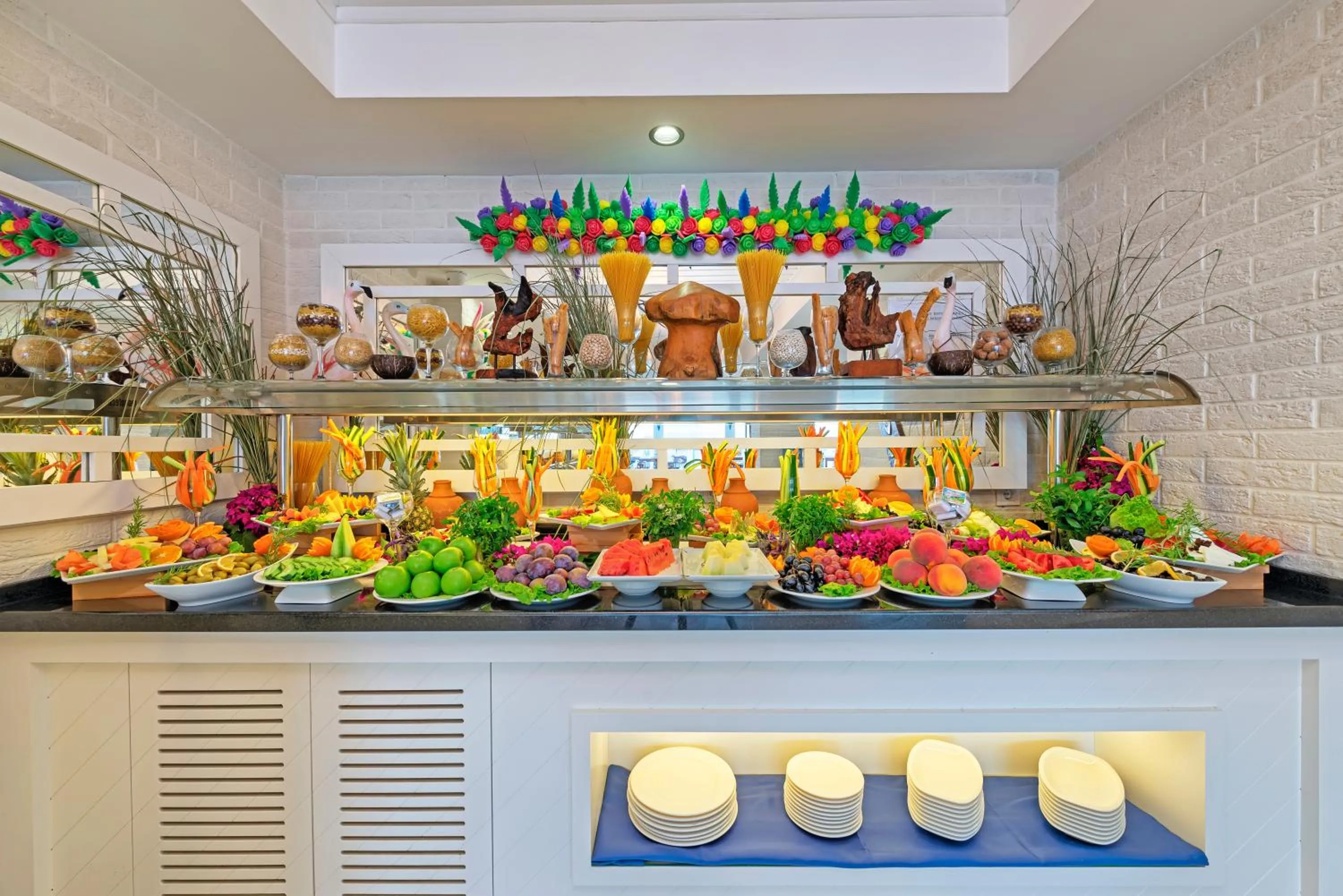 Buffet breakfast in Meis Exclusive Hotel
