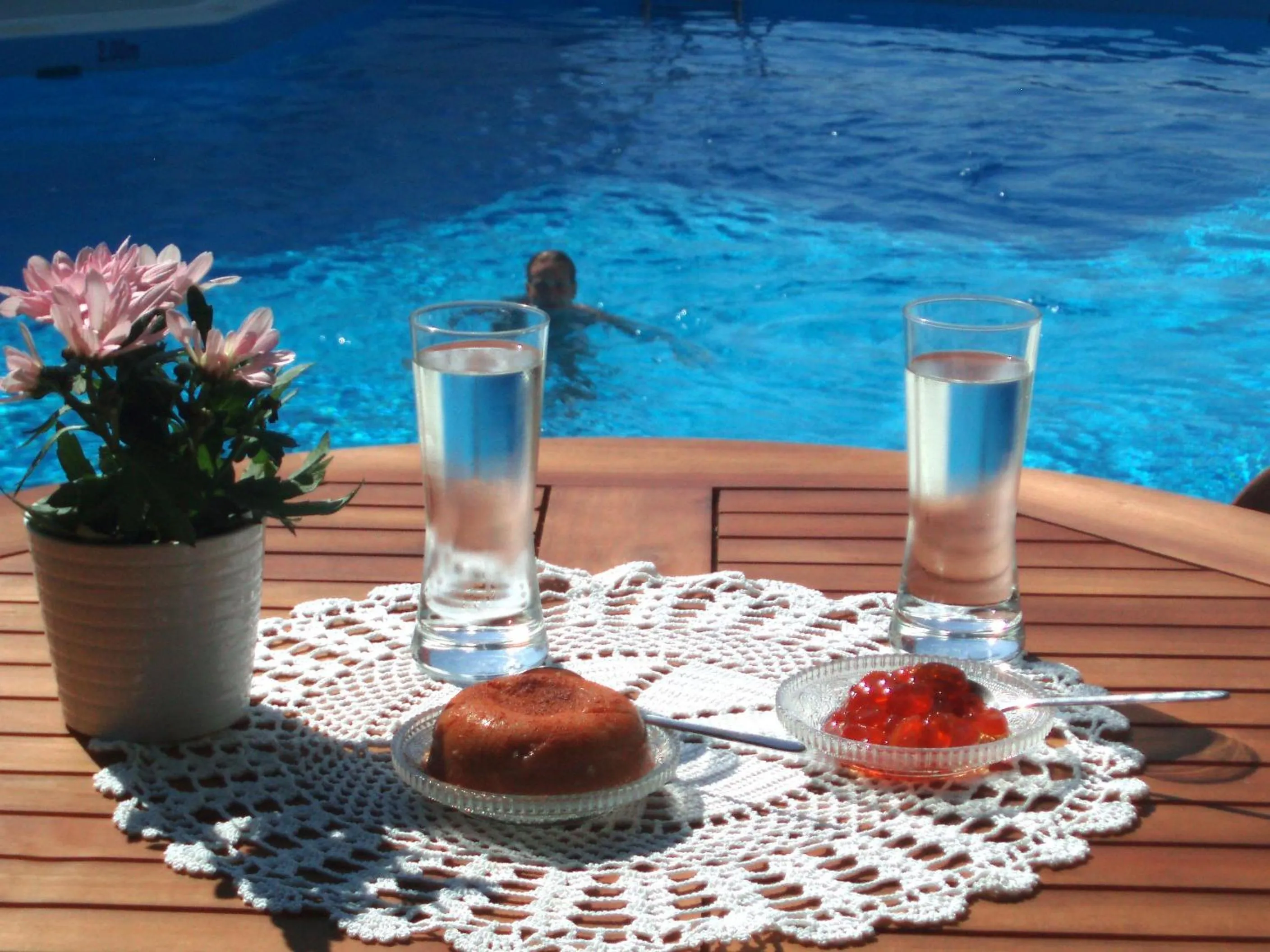 Breakfast in Scorpios Hotel & Suites