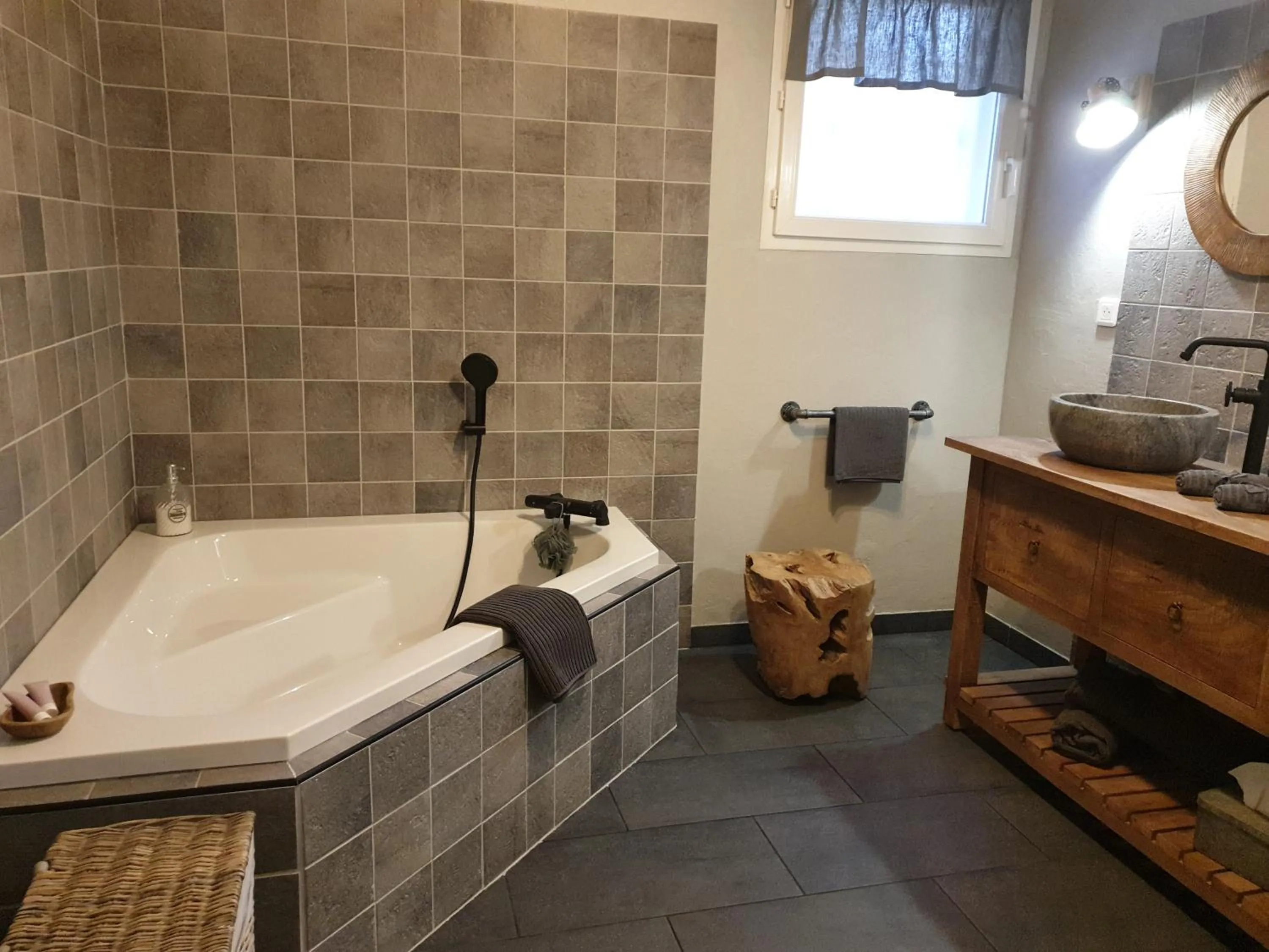 Bathroom in La Villa d'Olivène