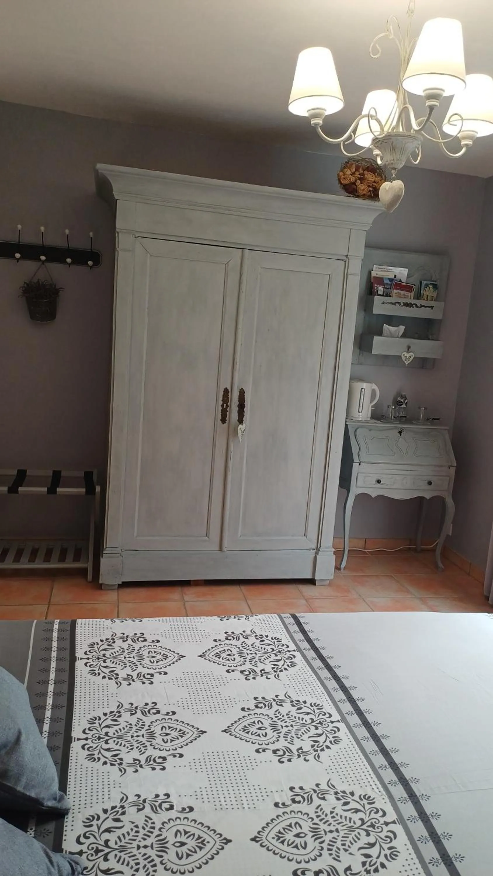 Bed in La Villa d'Olivène