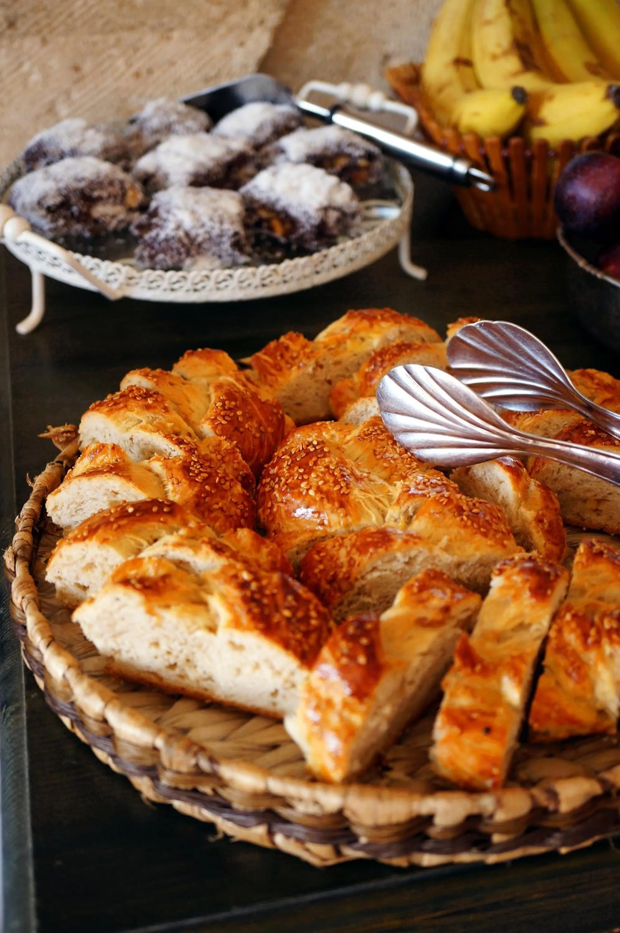 Food in Hezen Cave Hotel