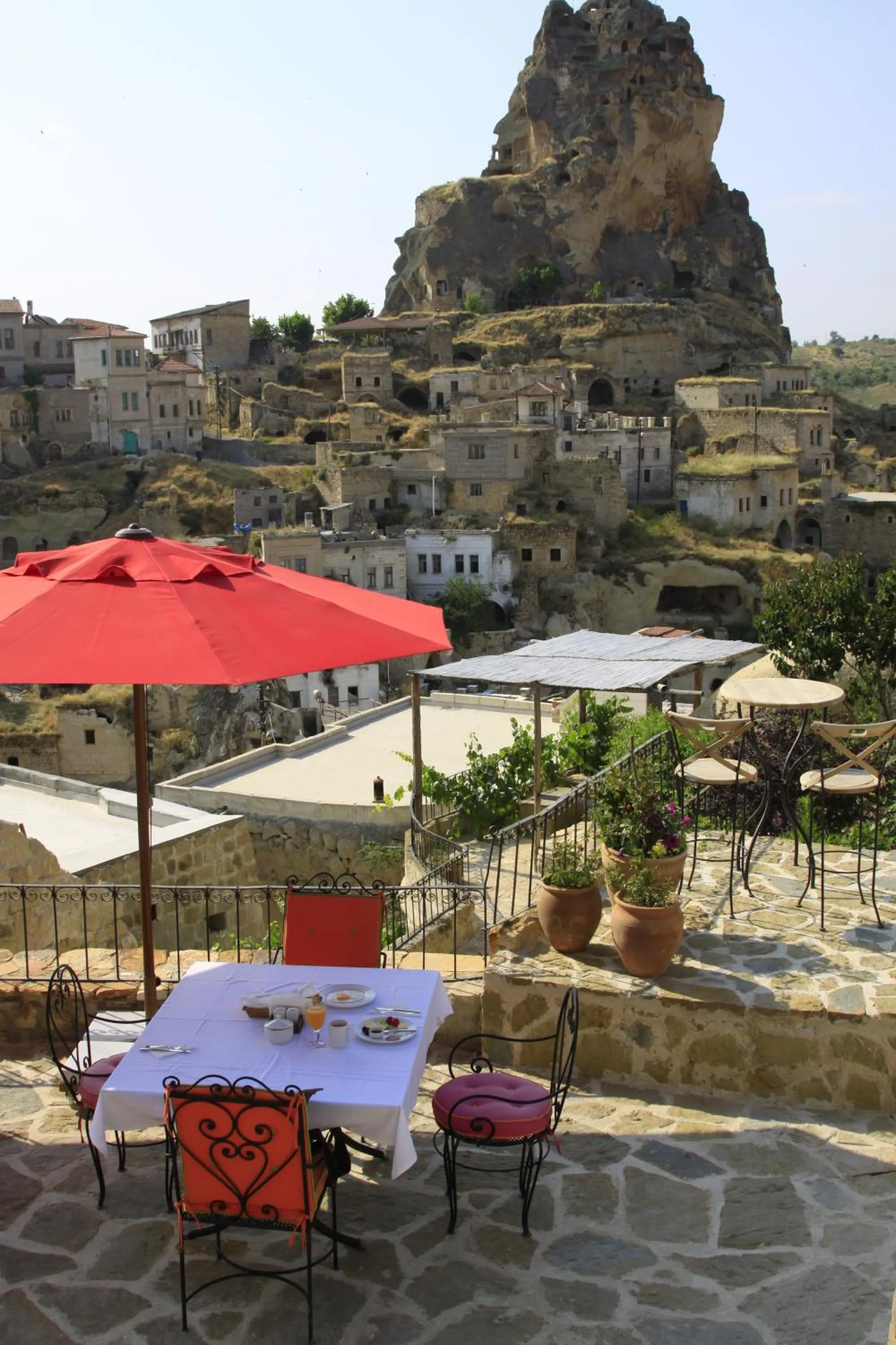 Restaurant/places to eat in Hezen Cave Hotel