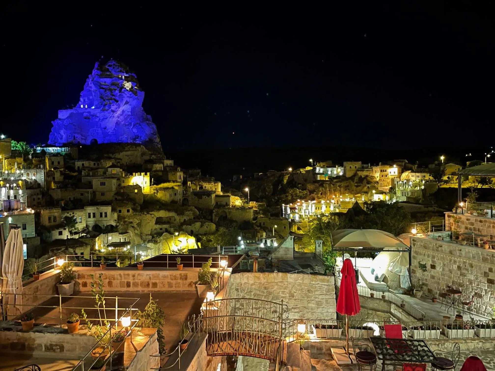 Restaurant/places to eat in Hezen Cave Hotel