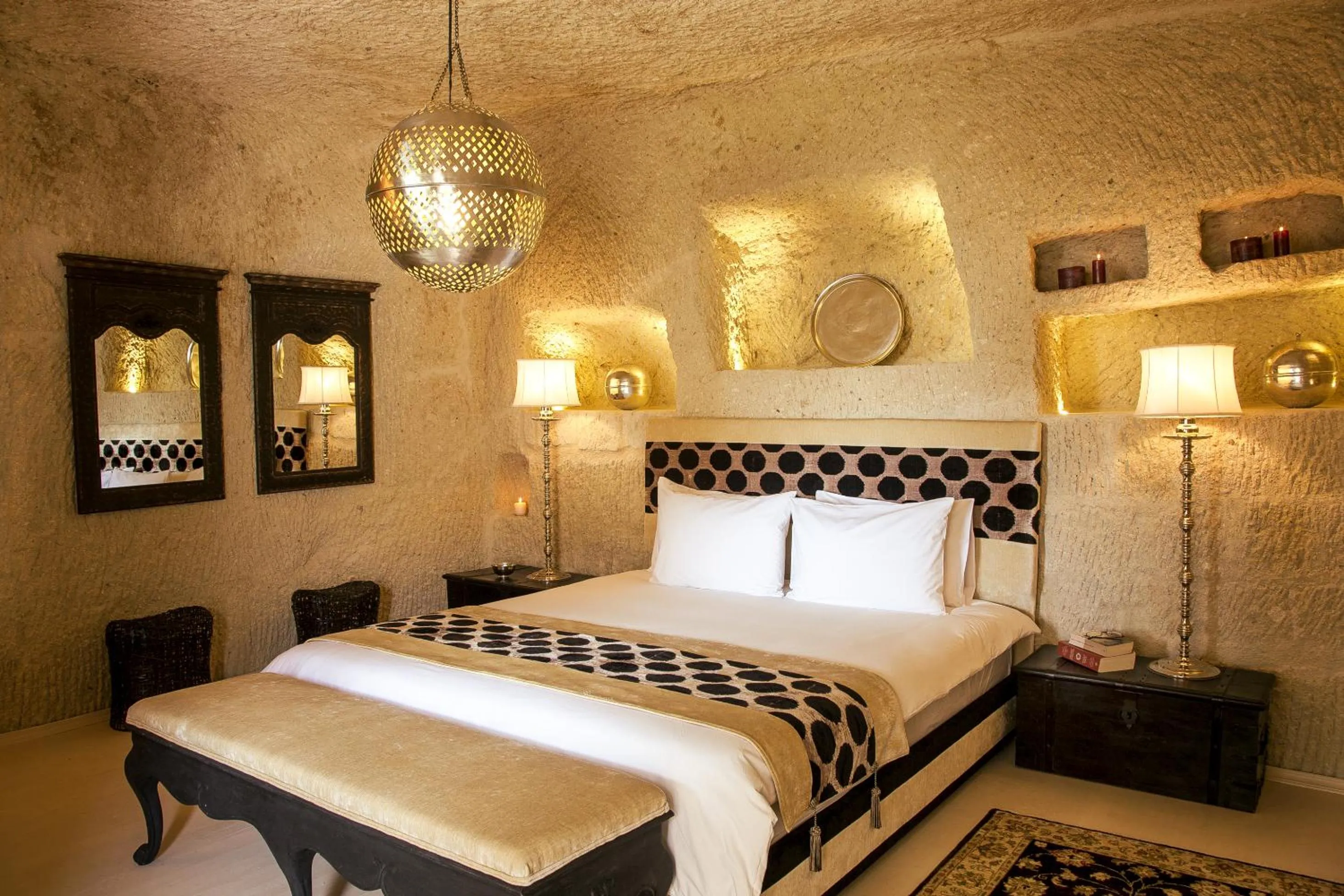 Bed in Hezen Cave Hotel