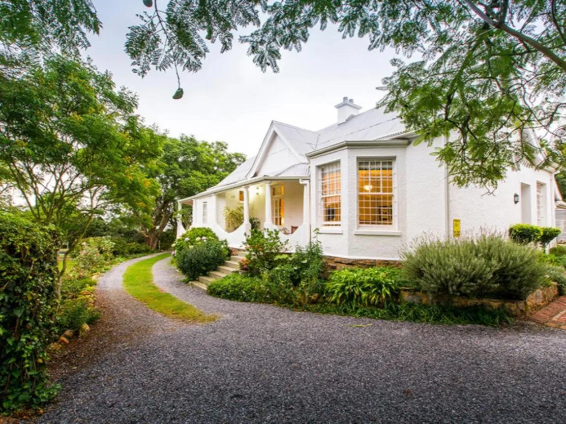 Property building in Mimosa