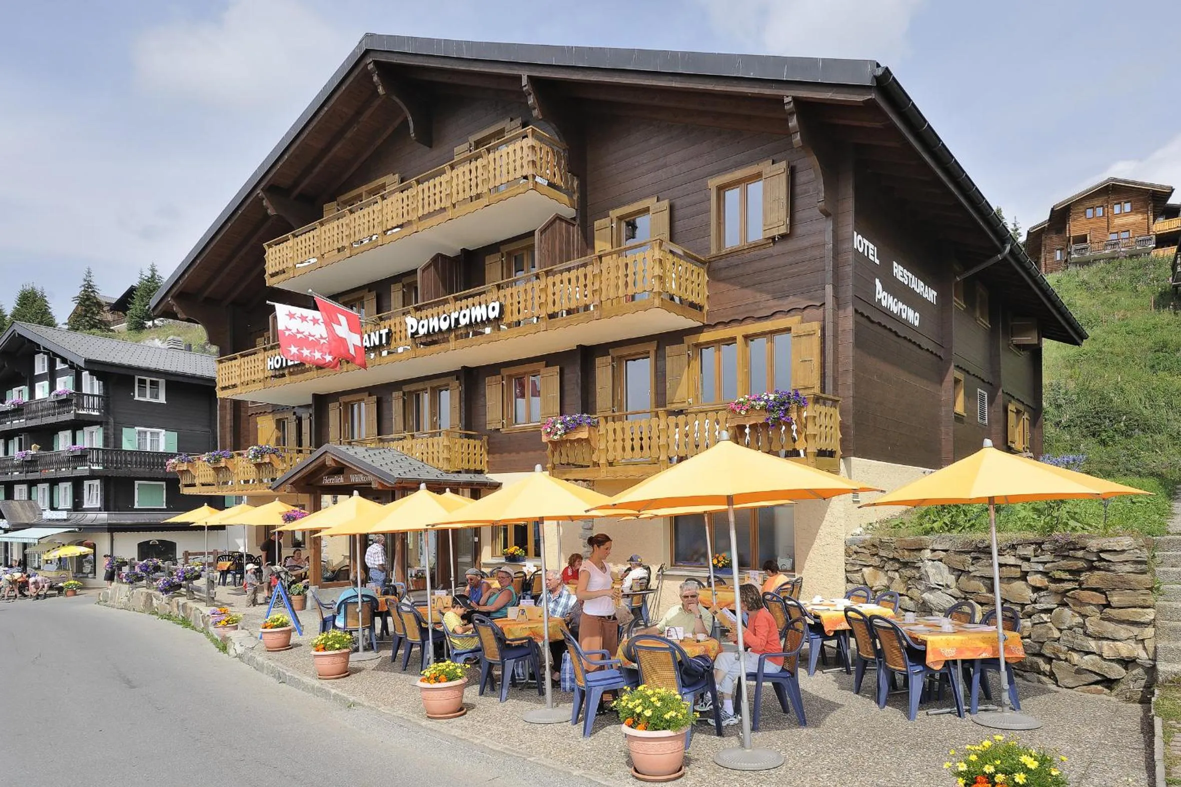 Property building in Panorama Hotel & Restaurant