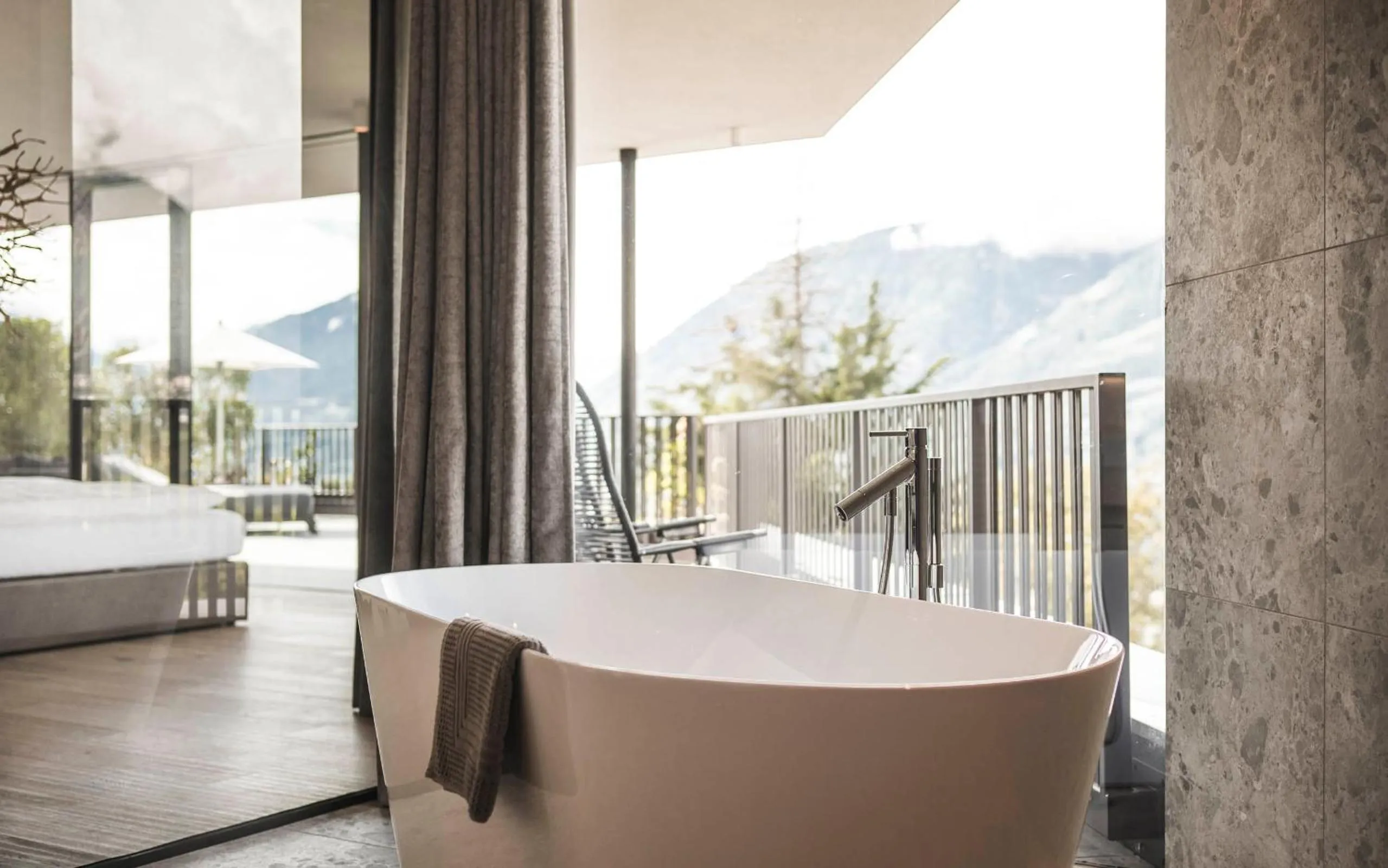 Bath, Bed in Schenna Resort