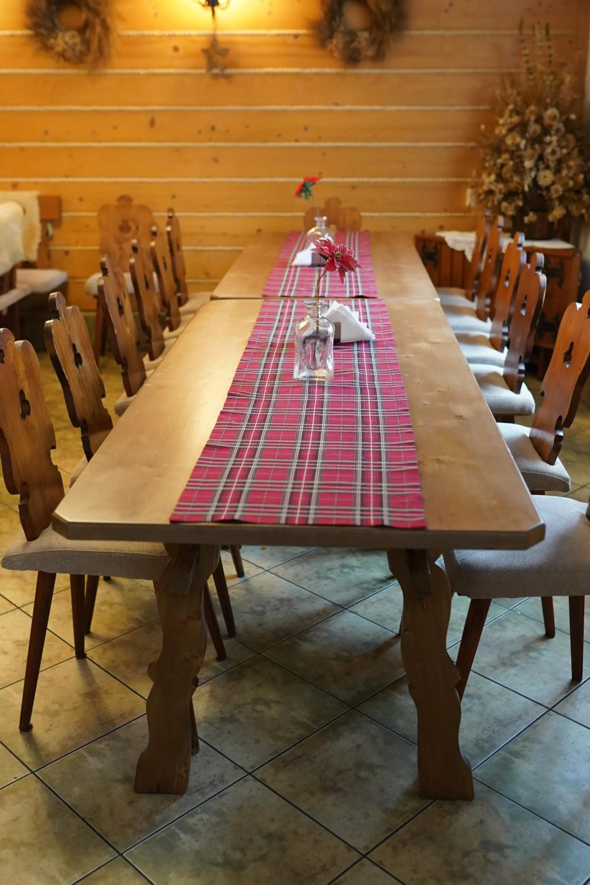 Dining area in Willa Wisełka