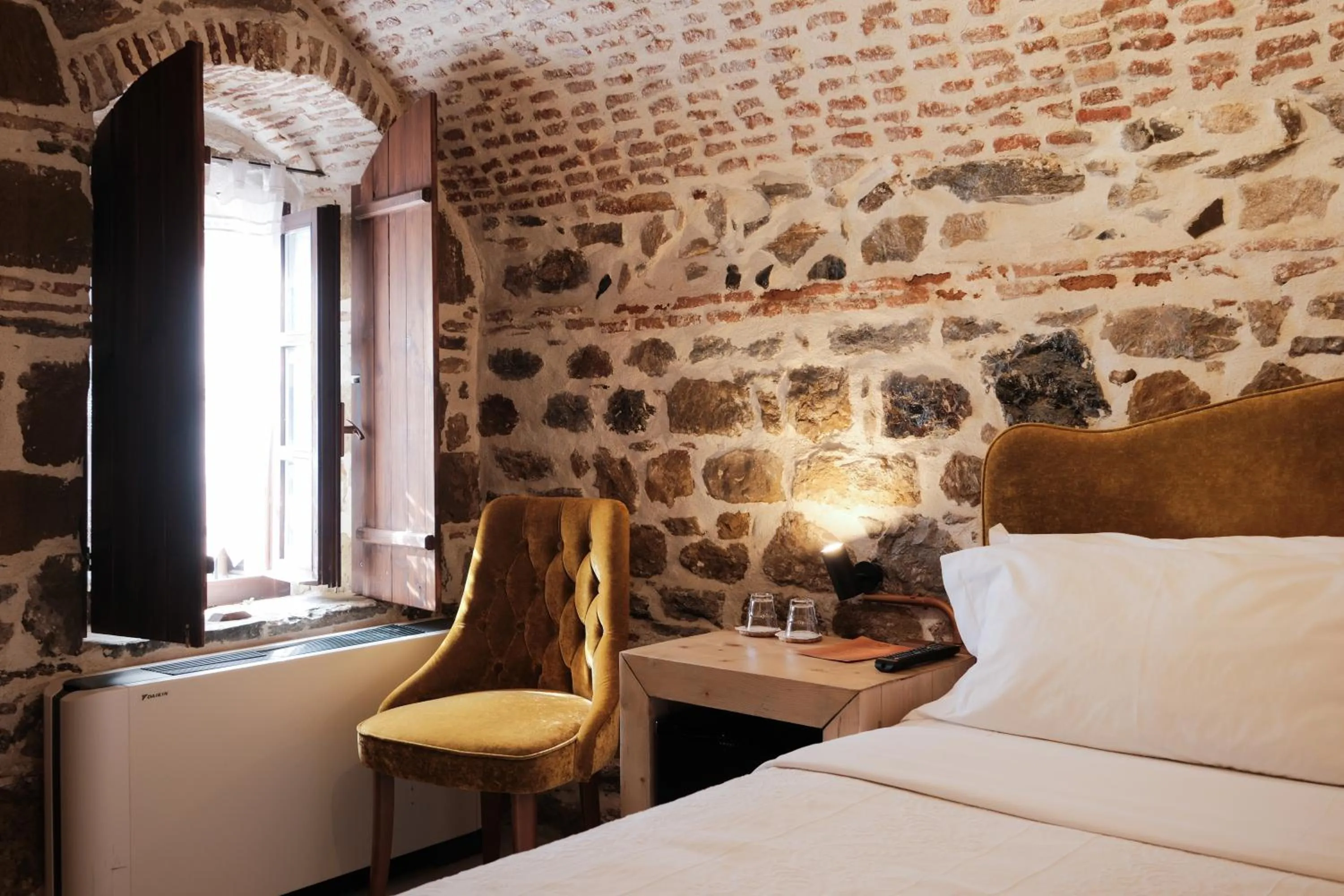 Bed in HANI I PAZARIT Boutique Hotel