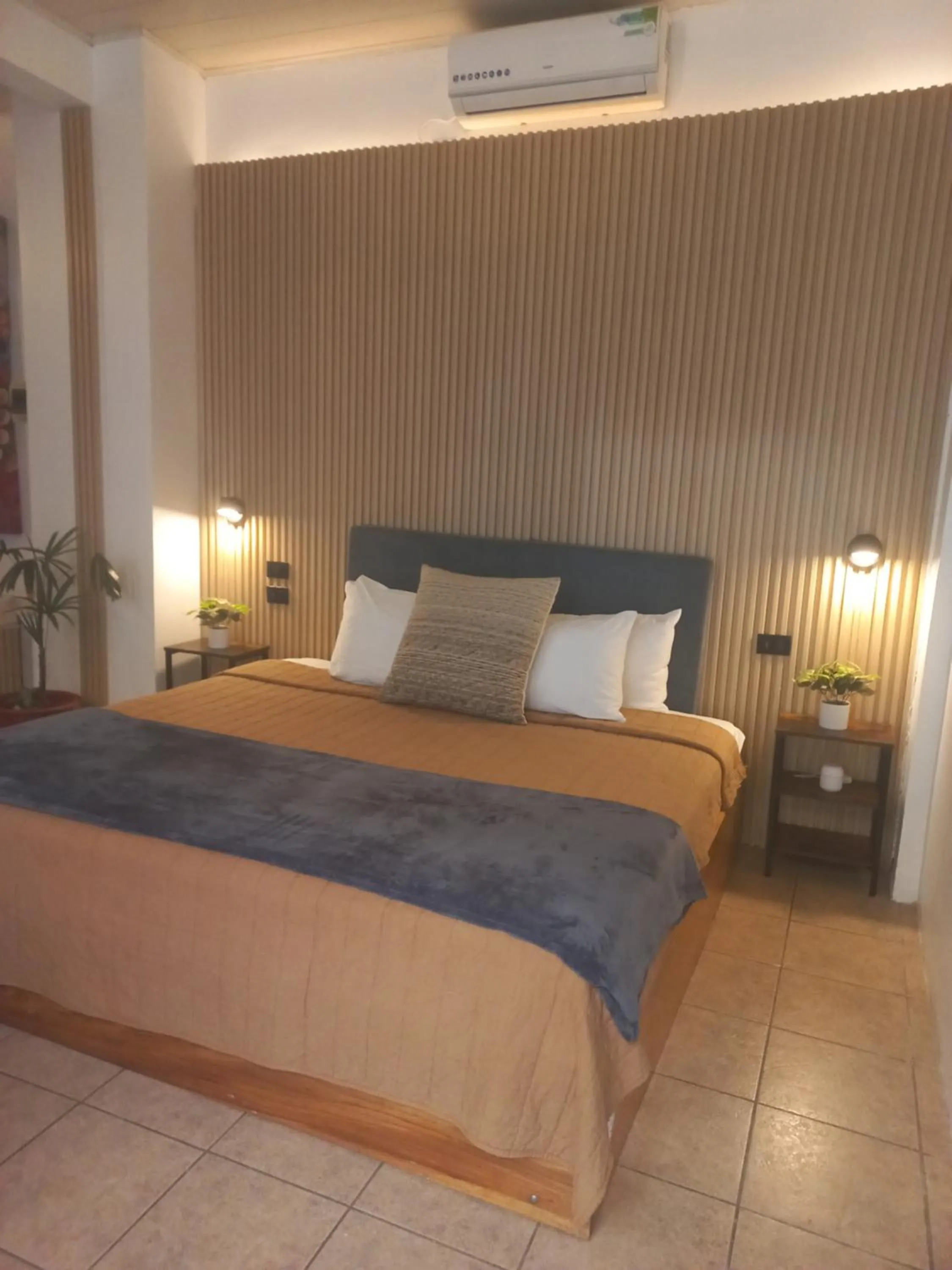 Photo of the whole room, Bed in Hotel Las Colinas