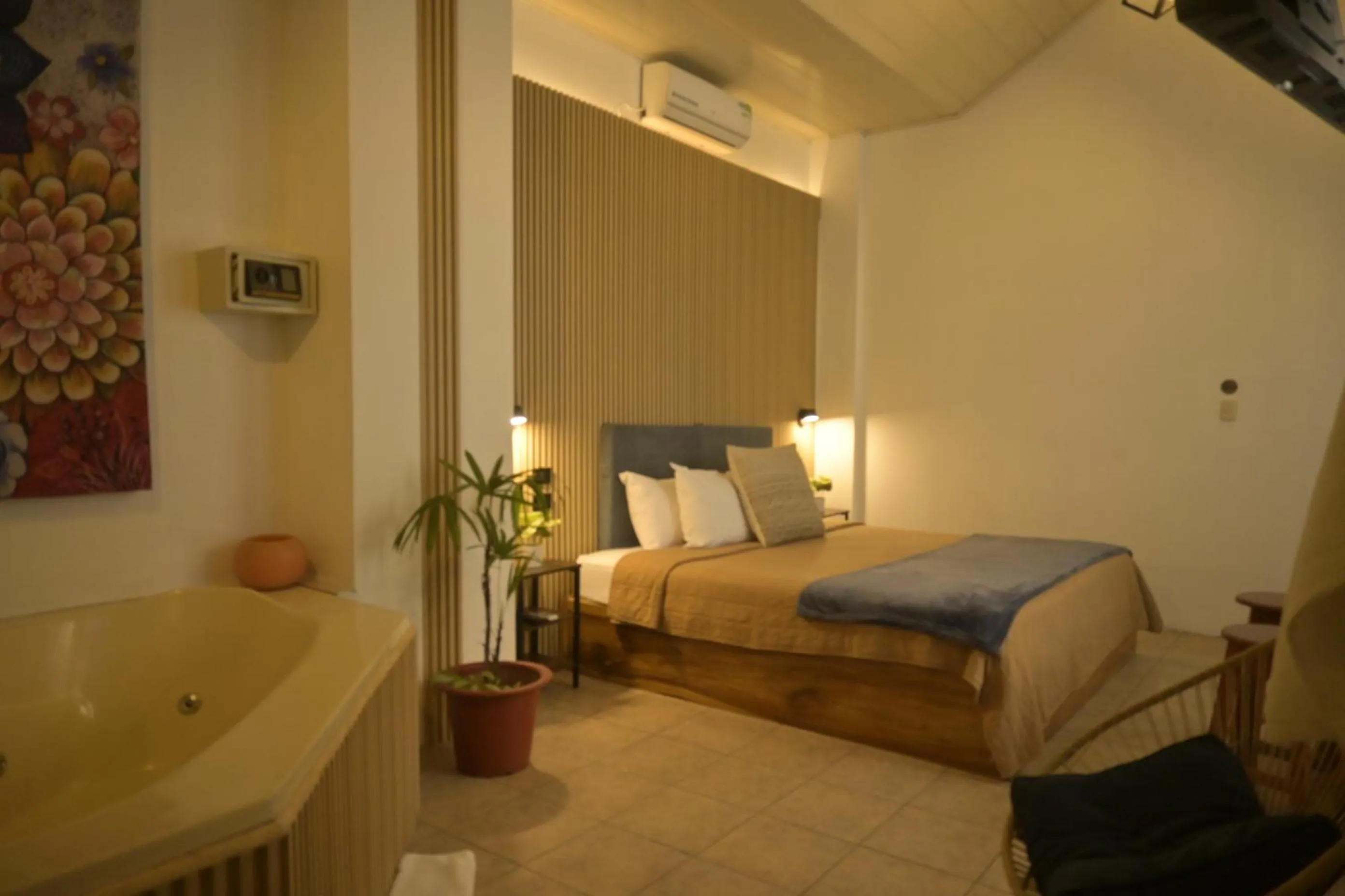 Photo of the whole room, Bed in Hotel Las Colinas