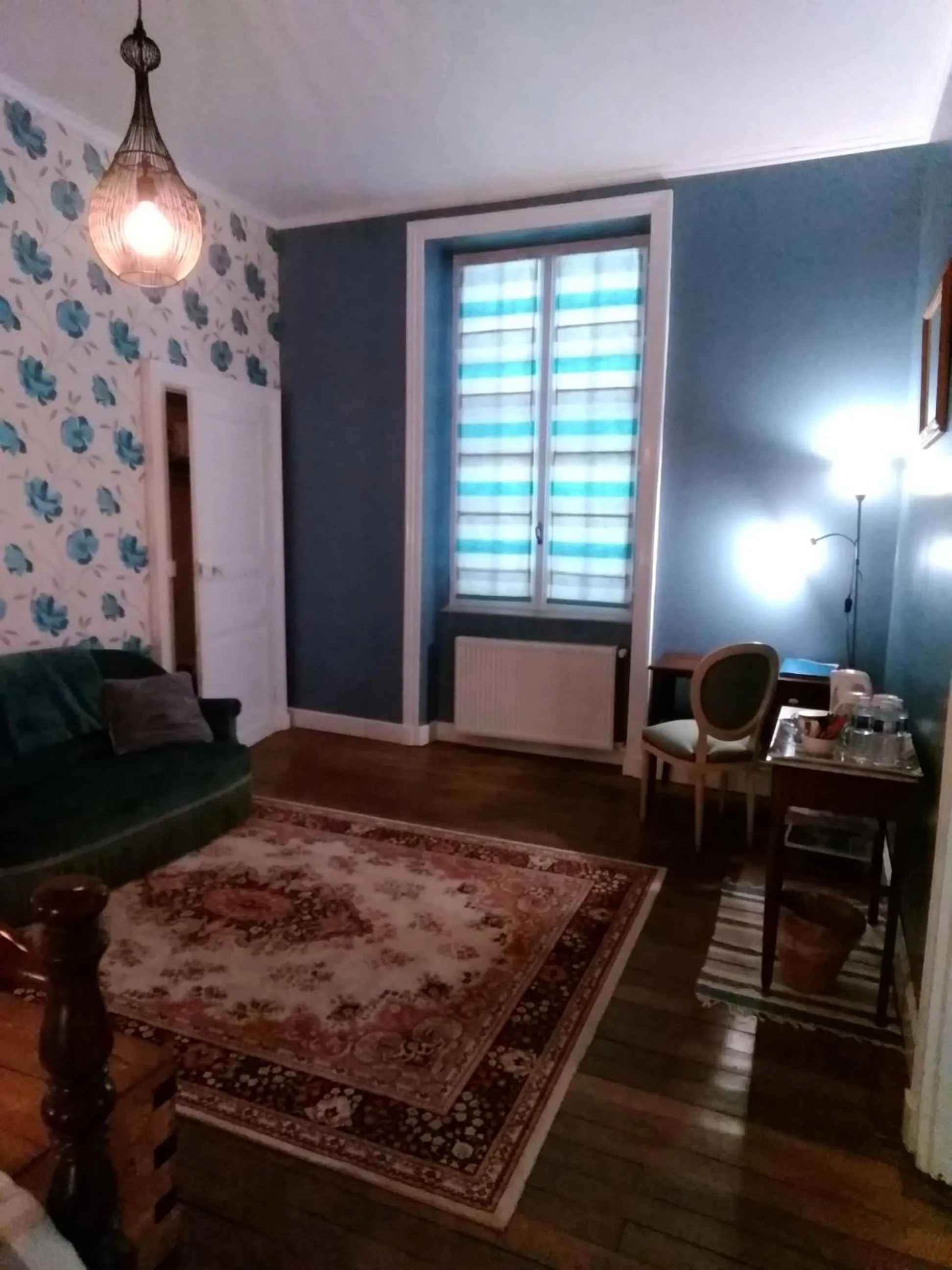 Seating area in L'ancienne École