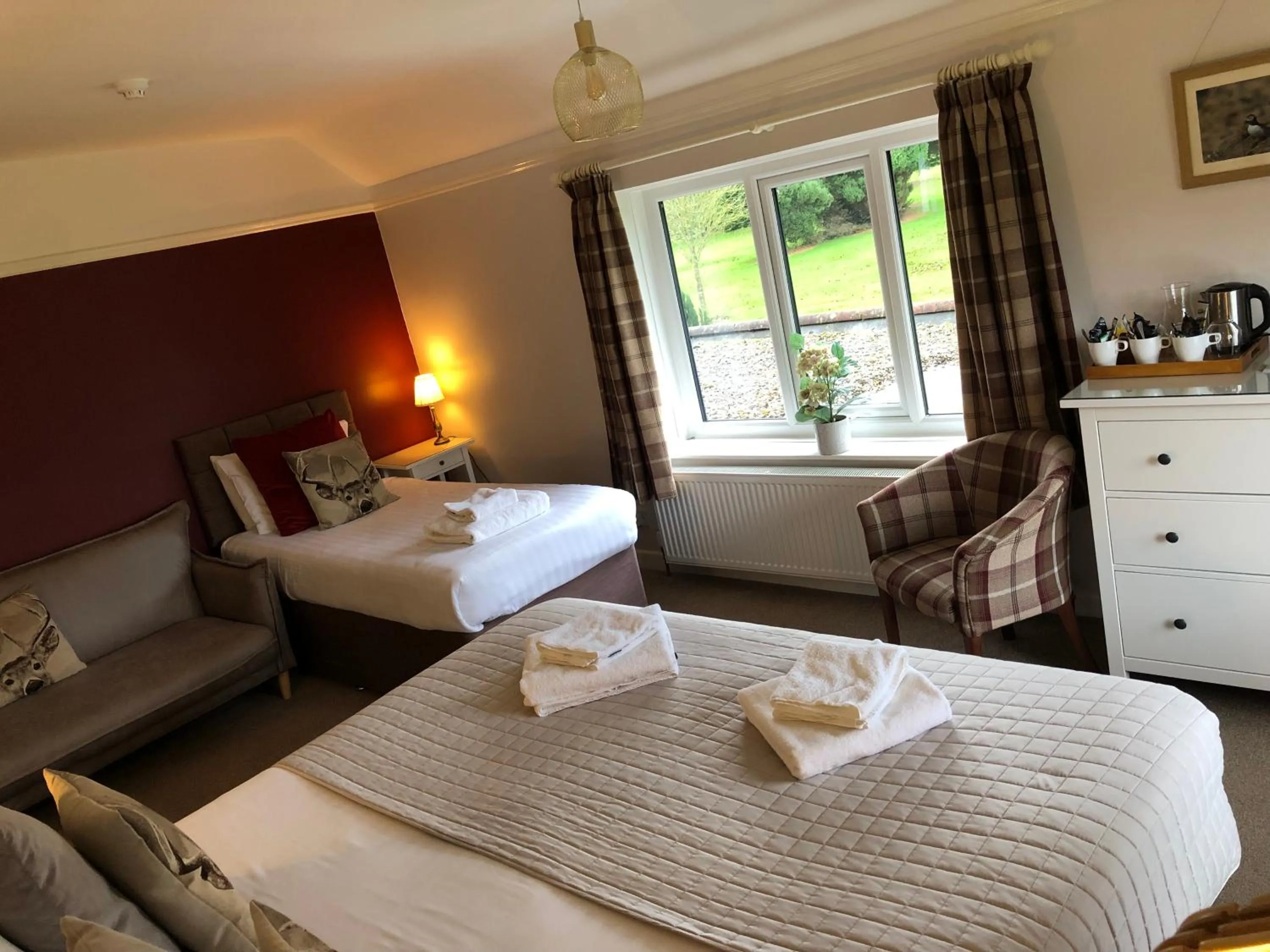 Bedroom, Bed in Burton Lodge Guest House & Spa