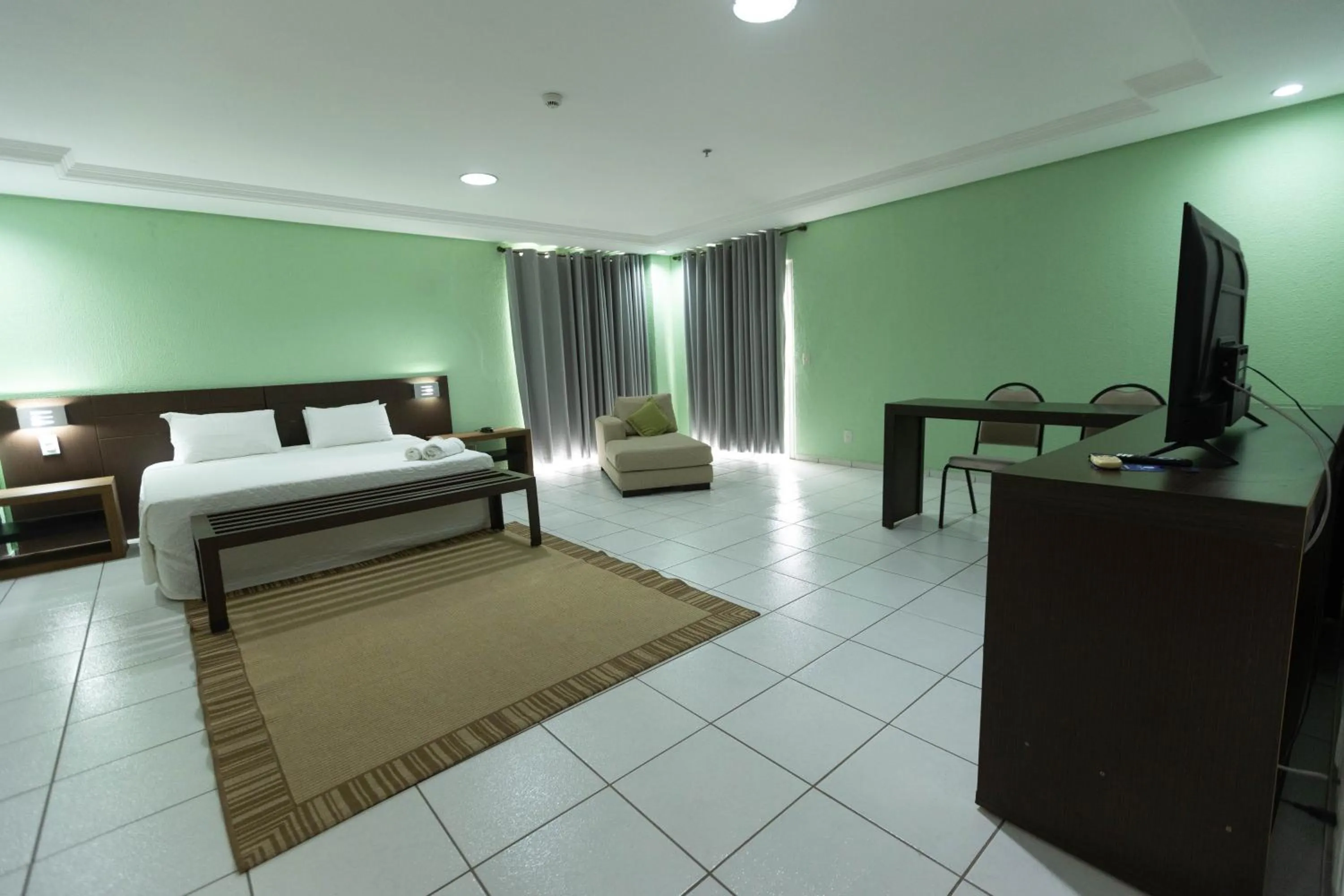 Deluxe Suite in Hits Pantanal Hotel Aeroporto Cuiabá