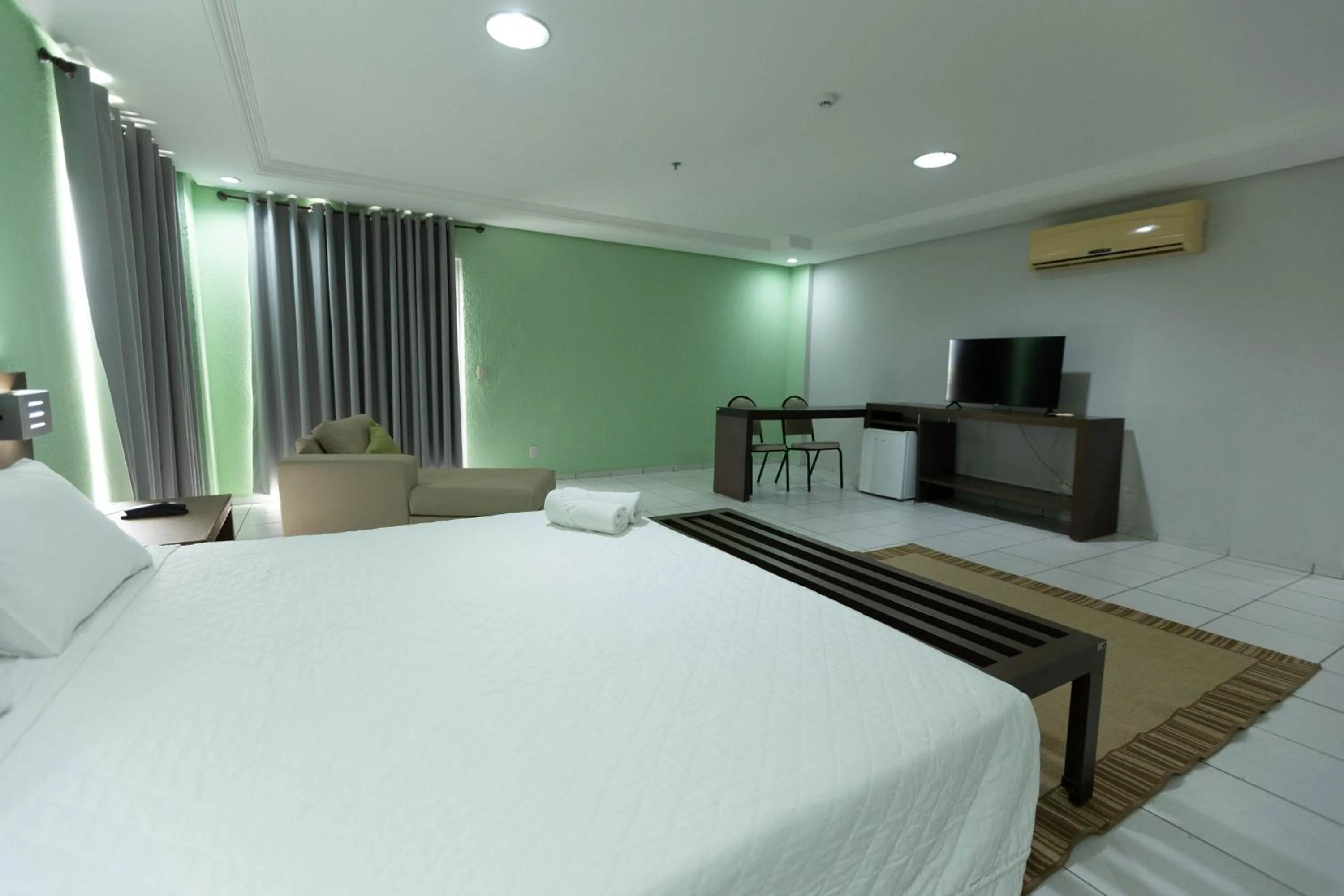 Bed in Hits Pantanal Hotel Aeroporto Cuiabá