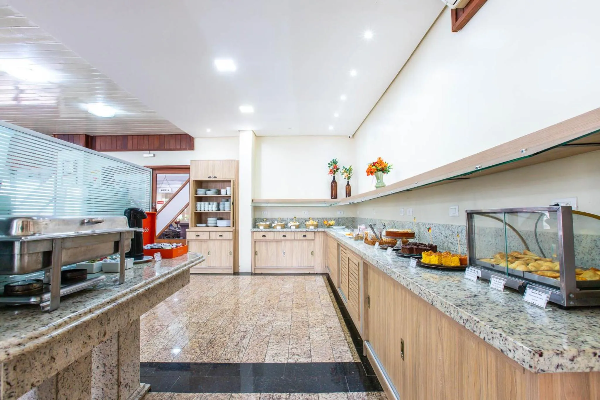 Breakfast in Hotel Suárez Campo Bom