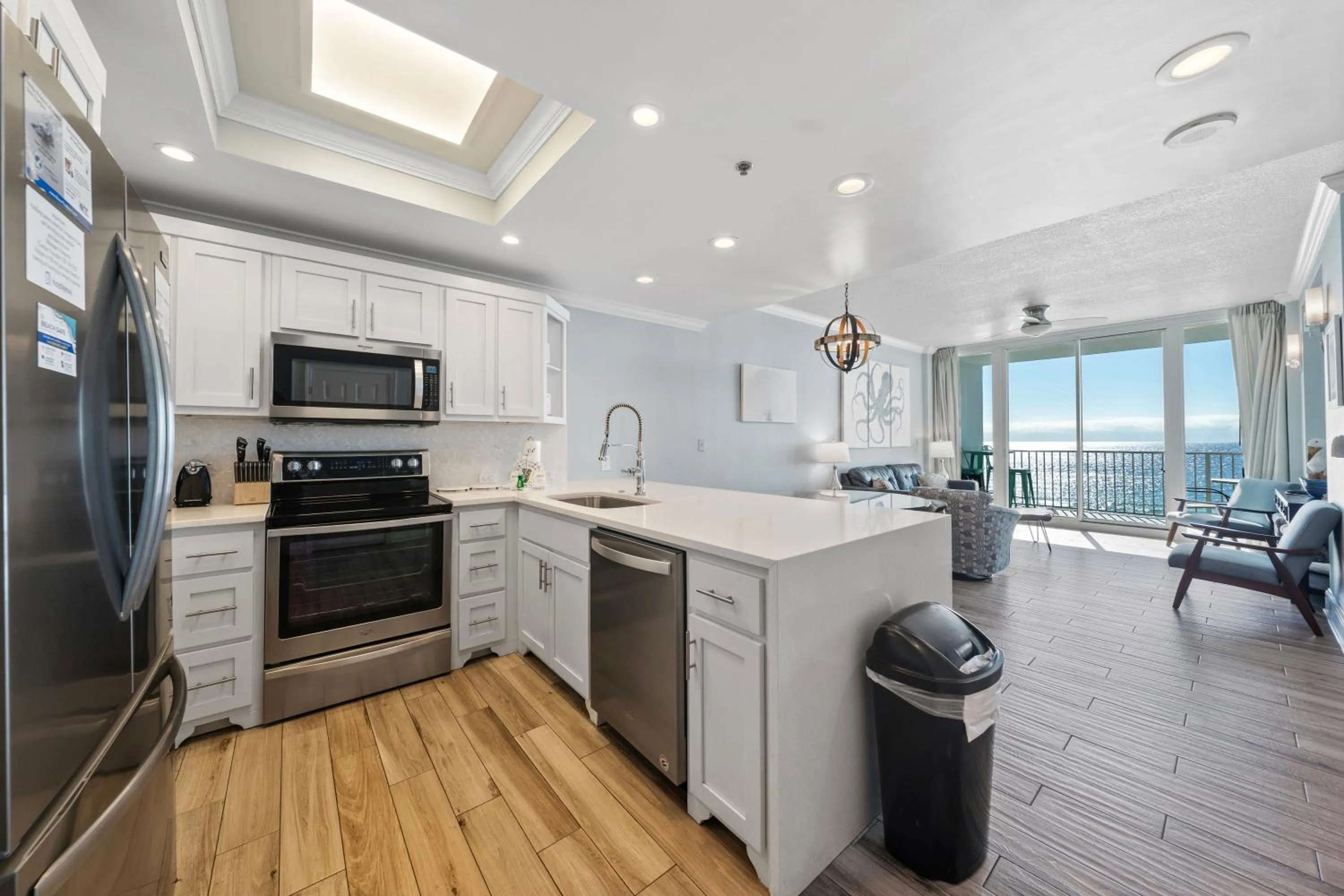 Kitchen or kitchenette in Lighthouse 714