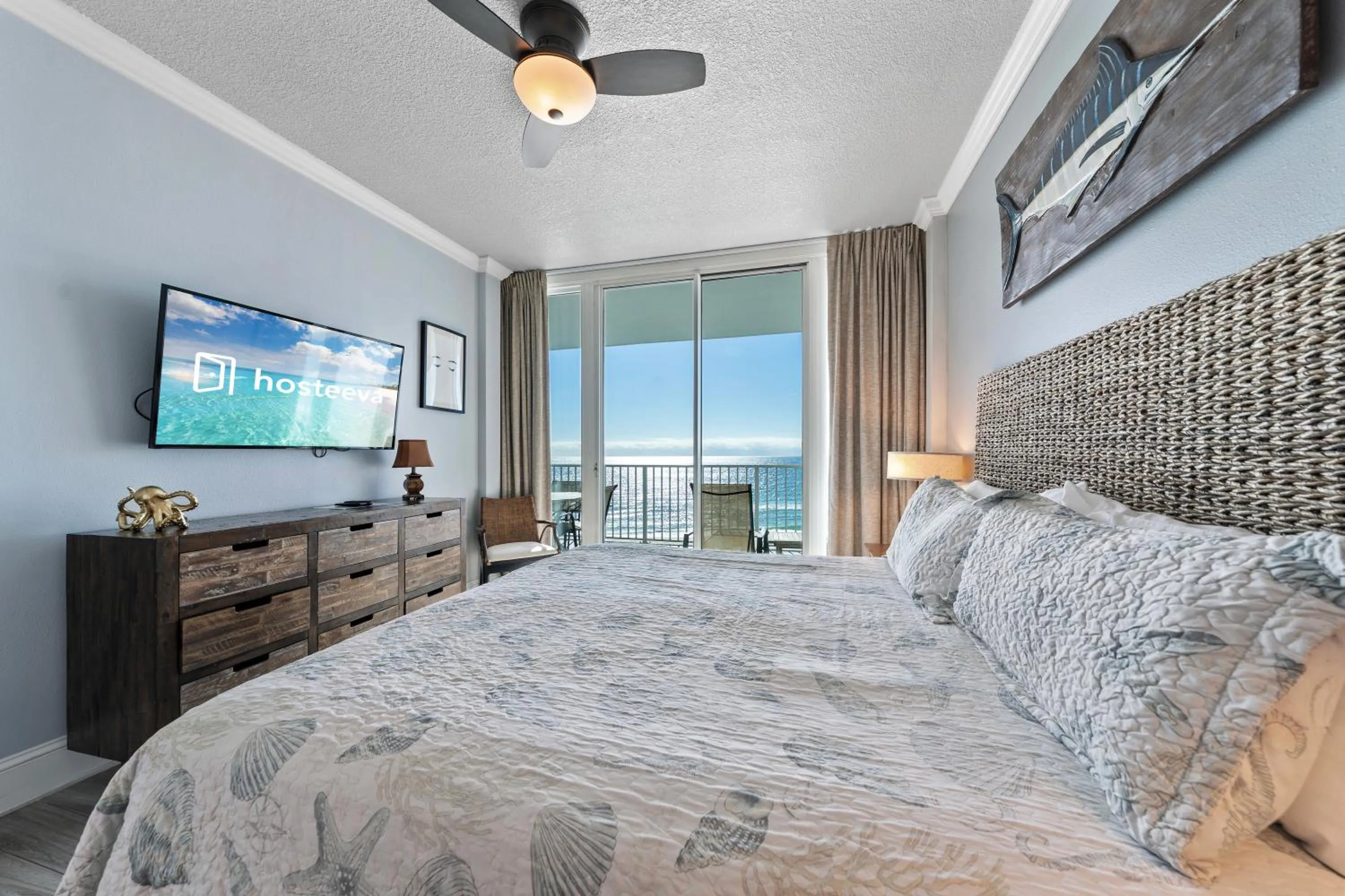 Bedroom, Bed in Lighthouse 714