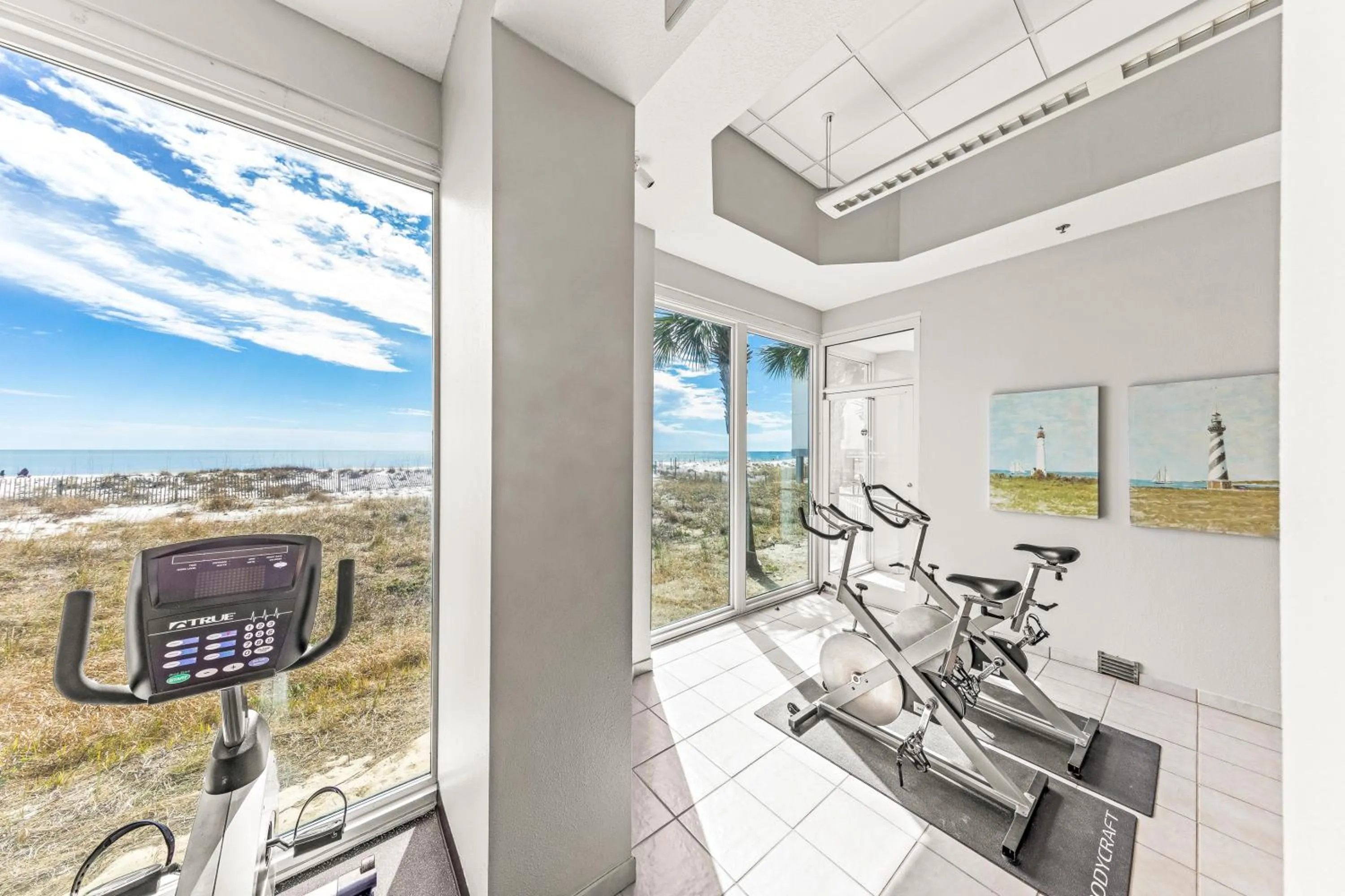 Fitness centre/facilities in Lighthouse 714
