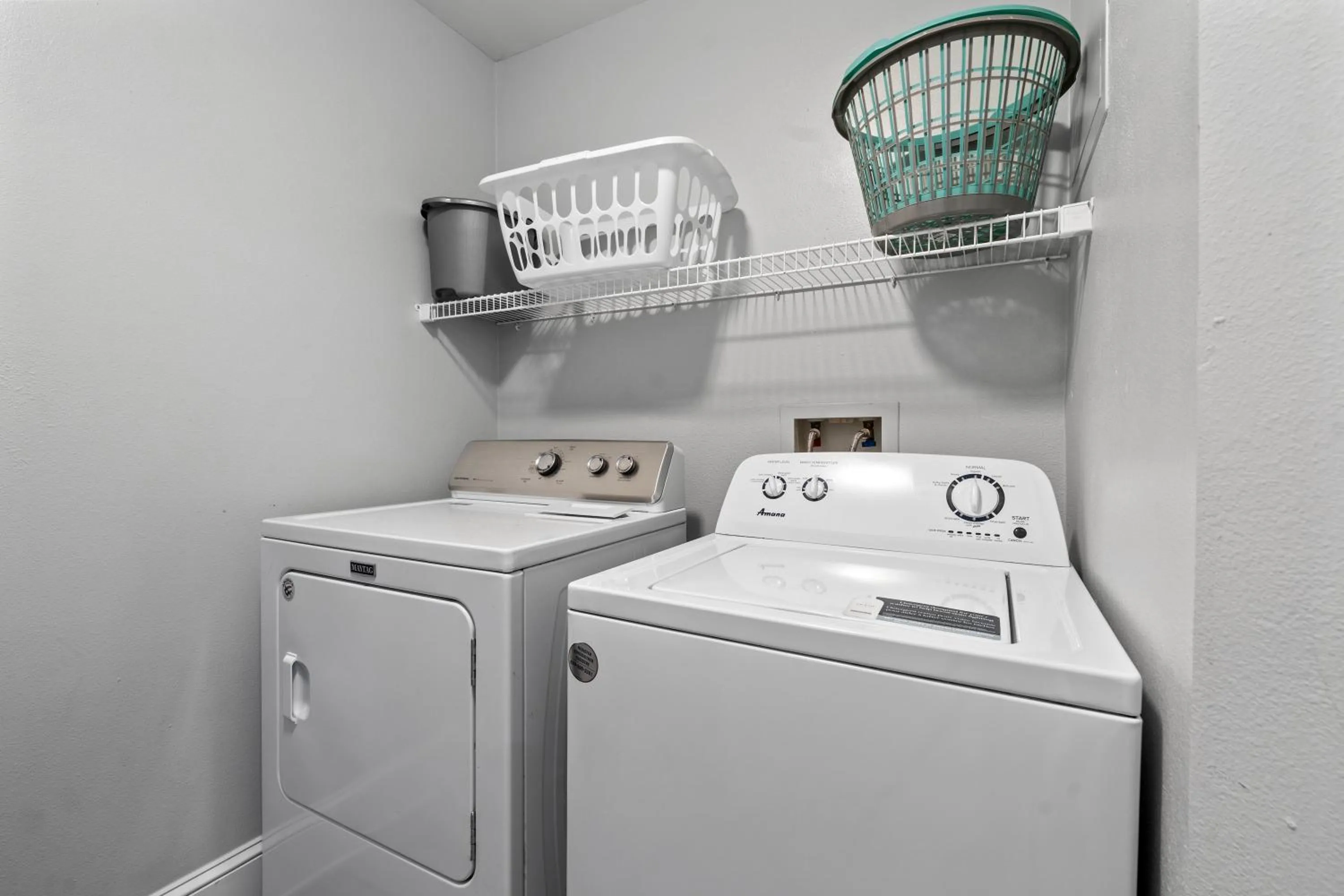 washing machine in Lighthouse 714