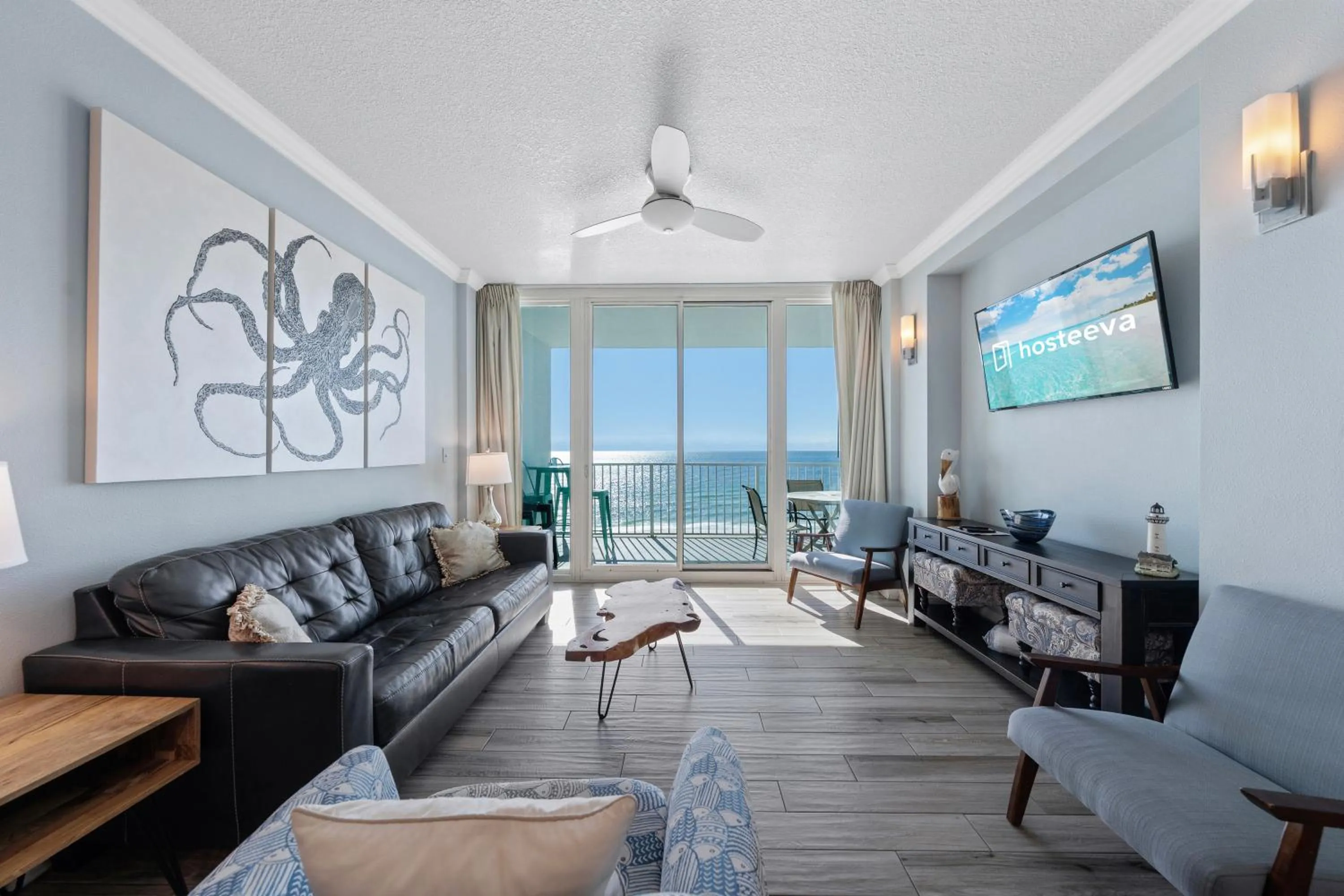 Living room in Lighthouse 714