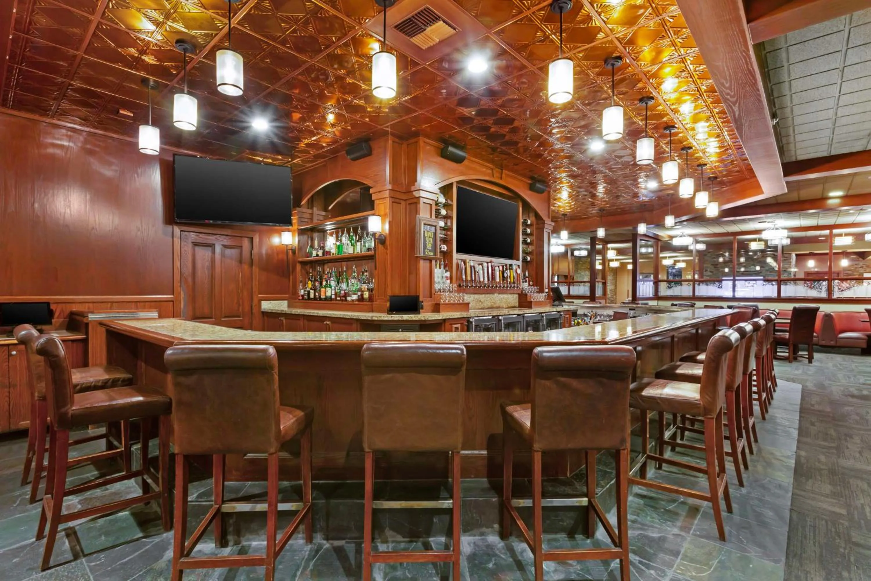 Restaurant/places to eat in Best Western Plus GranTree Inn