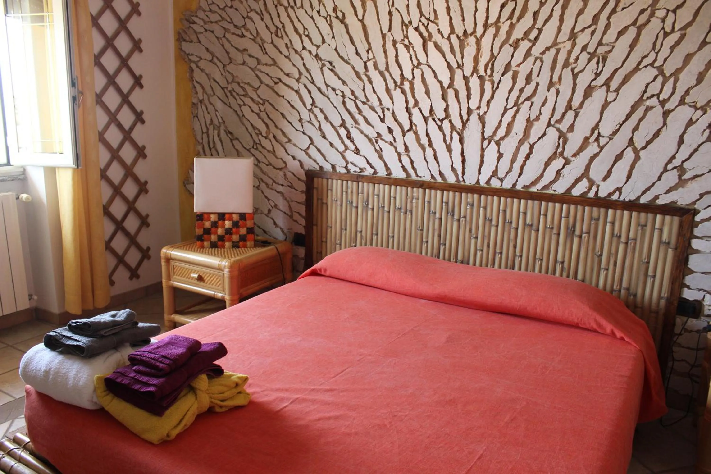 Photo of the whole room, Bed in B&B S'arenada