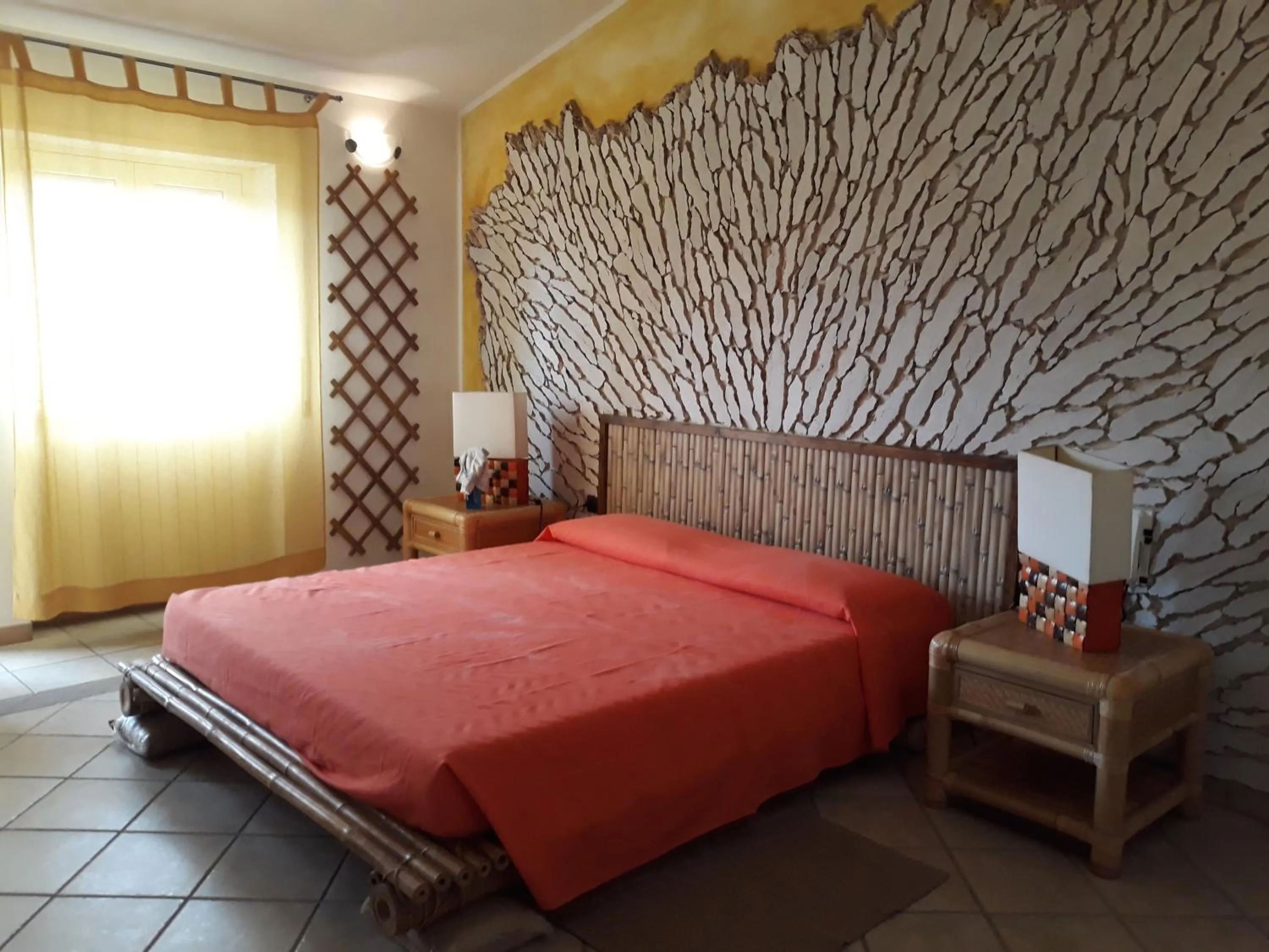 Photo of the whole room, Bed in B&B S'arenada