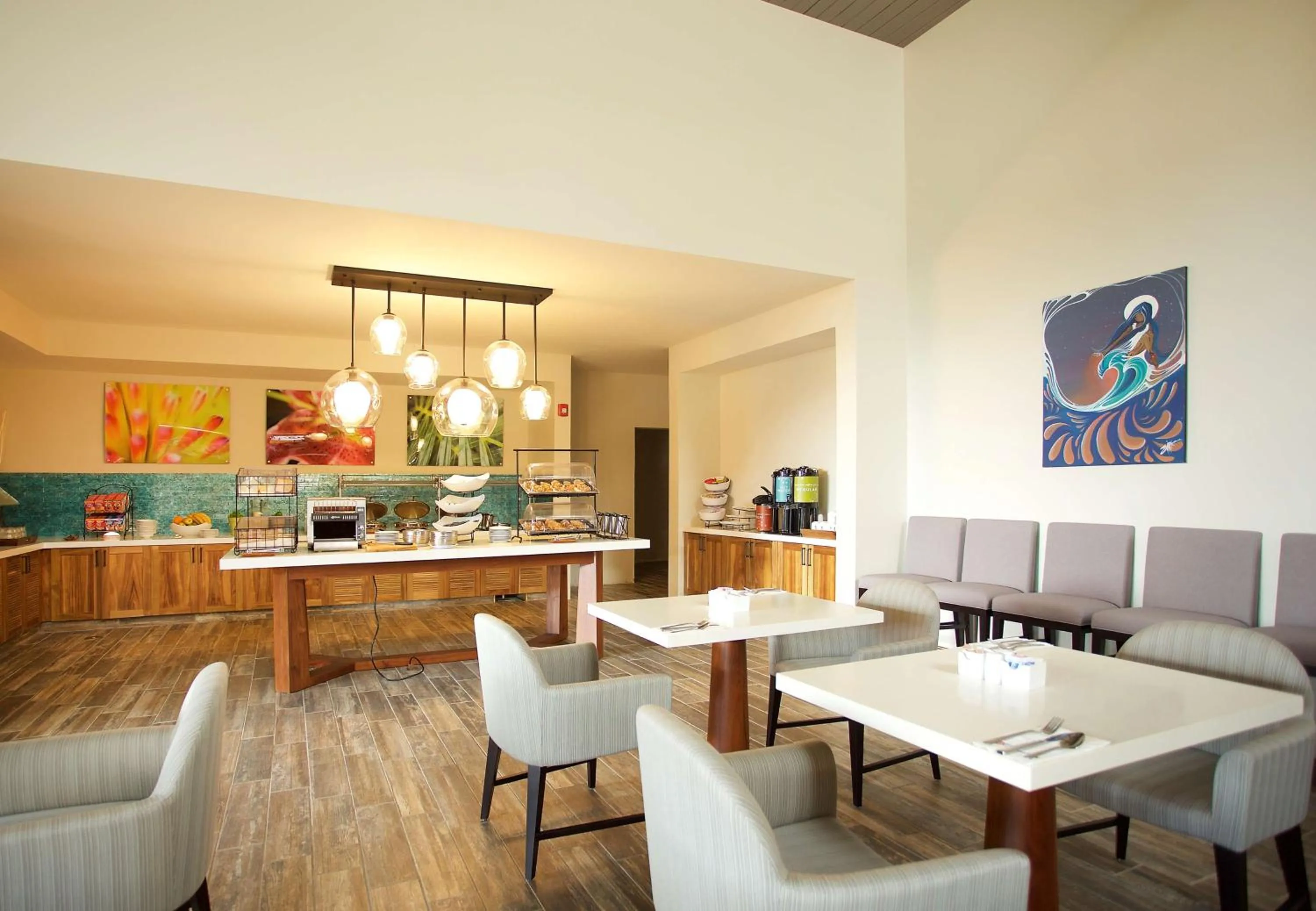 Dining area in Hilton Garden Inn Kauai Wailua Bay, HI