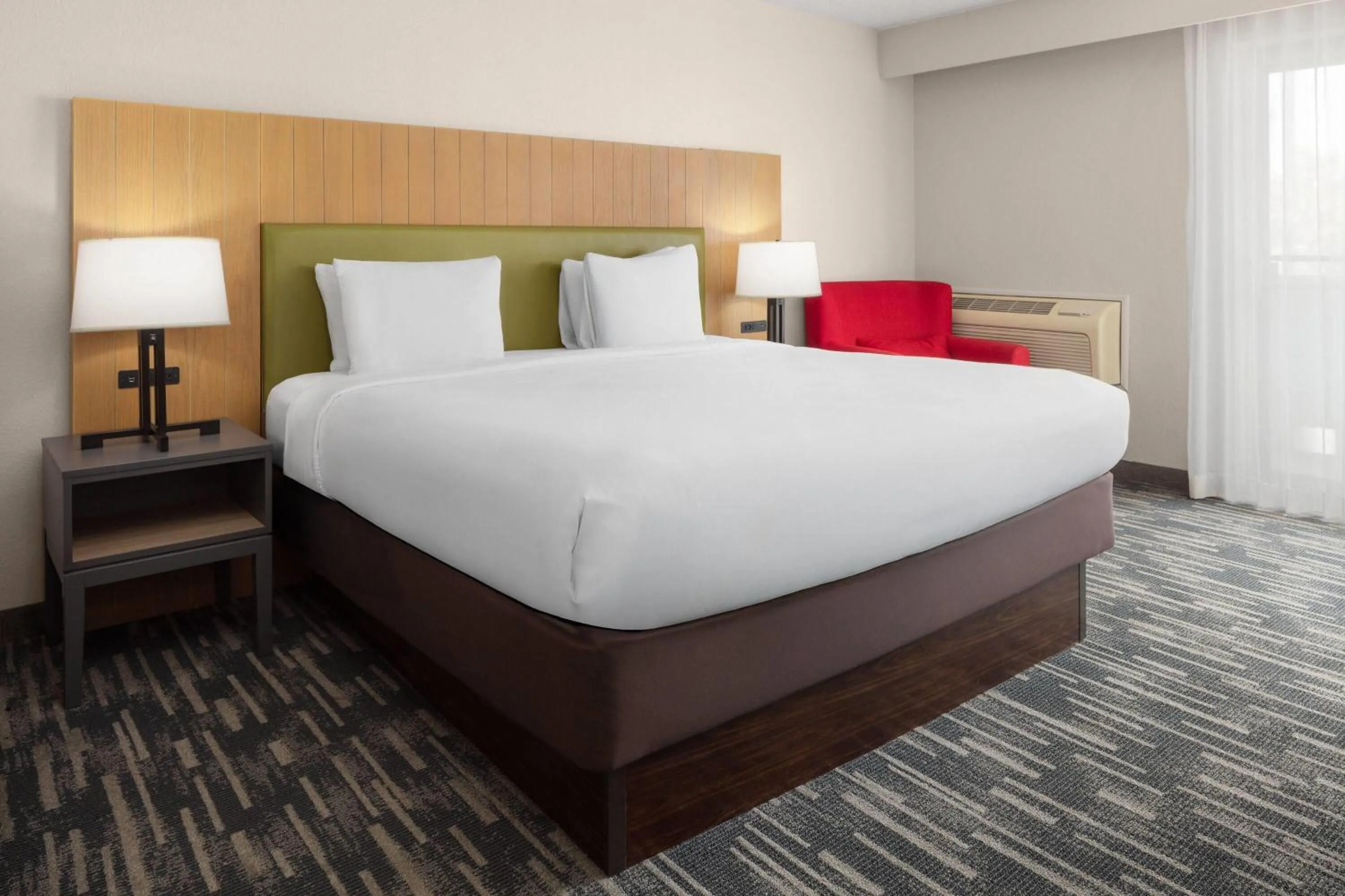 Photo of the whole room, Bed in Wingate by Wyndham Lincoln Airport East I-80