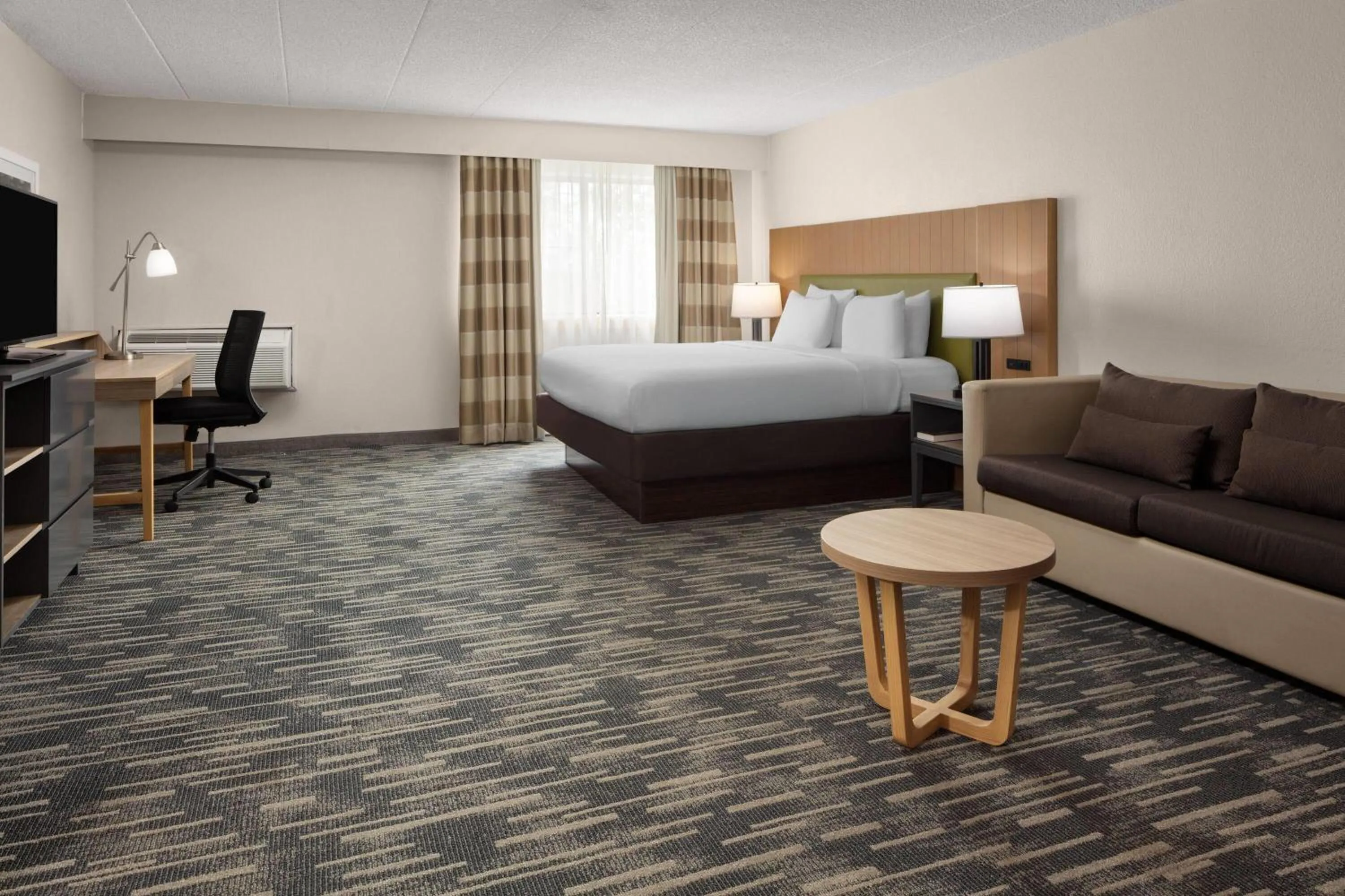 Photo of the whole room, Bed in Wingate by Wyndham Lincoln Airport East I-80
