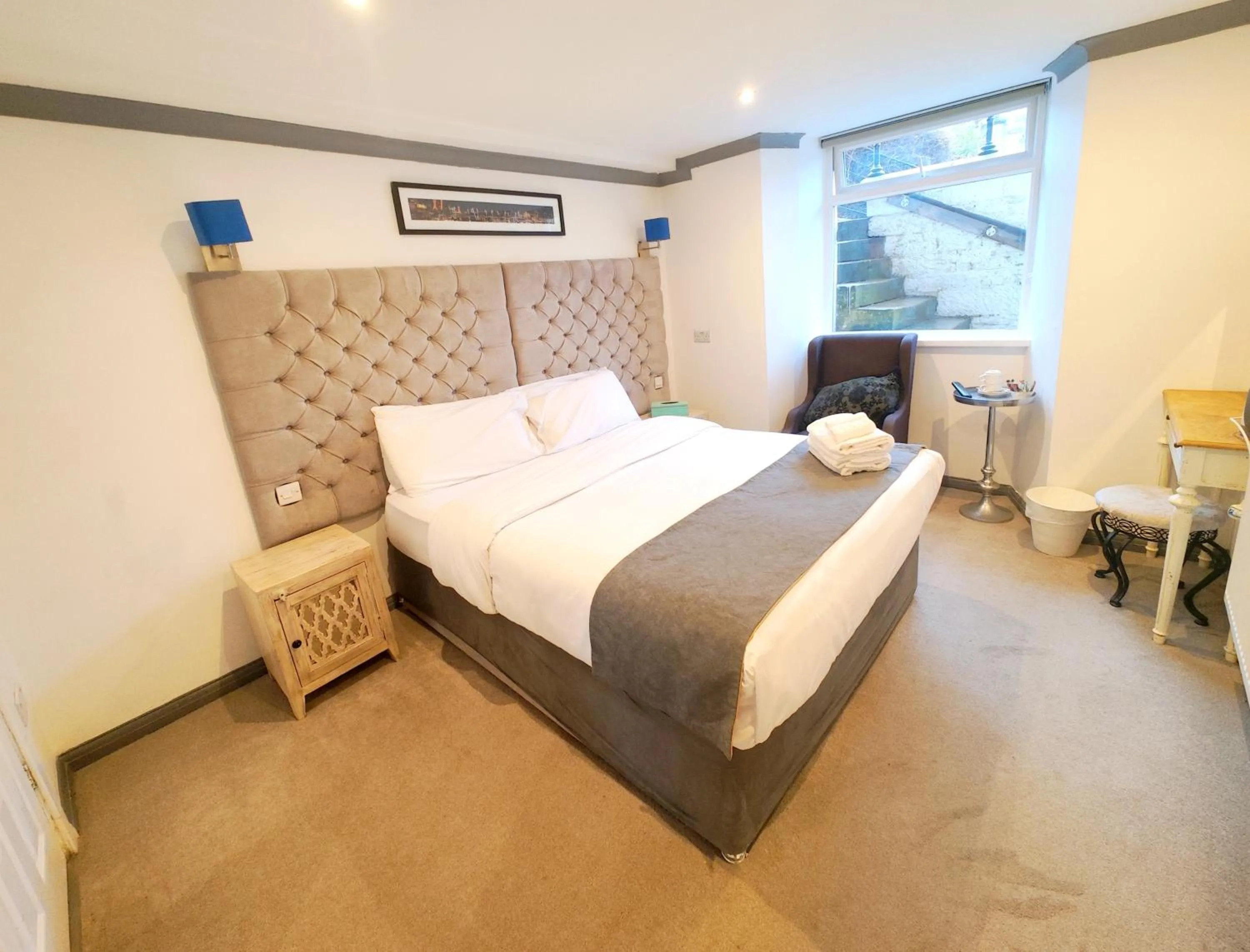 Bed in Allison House 17